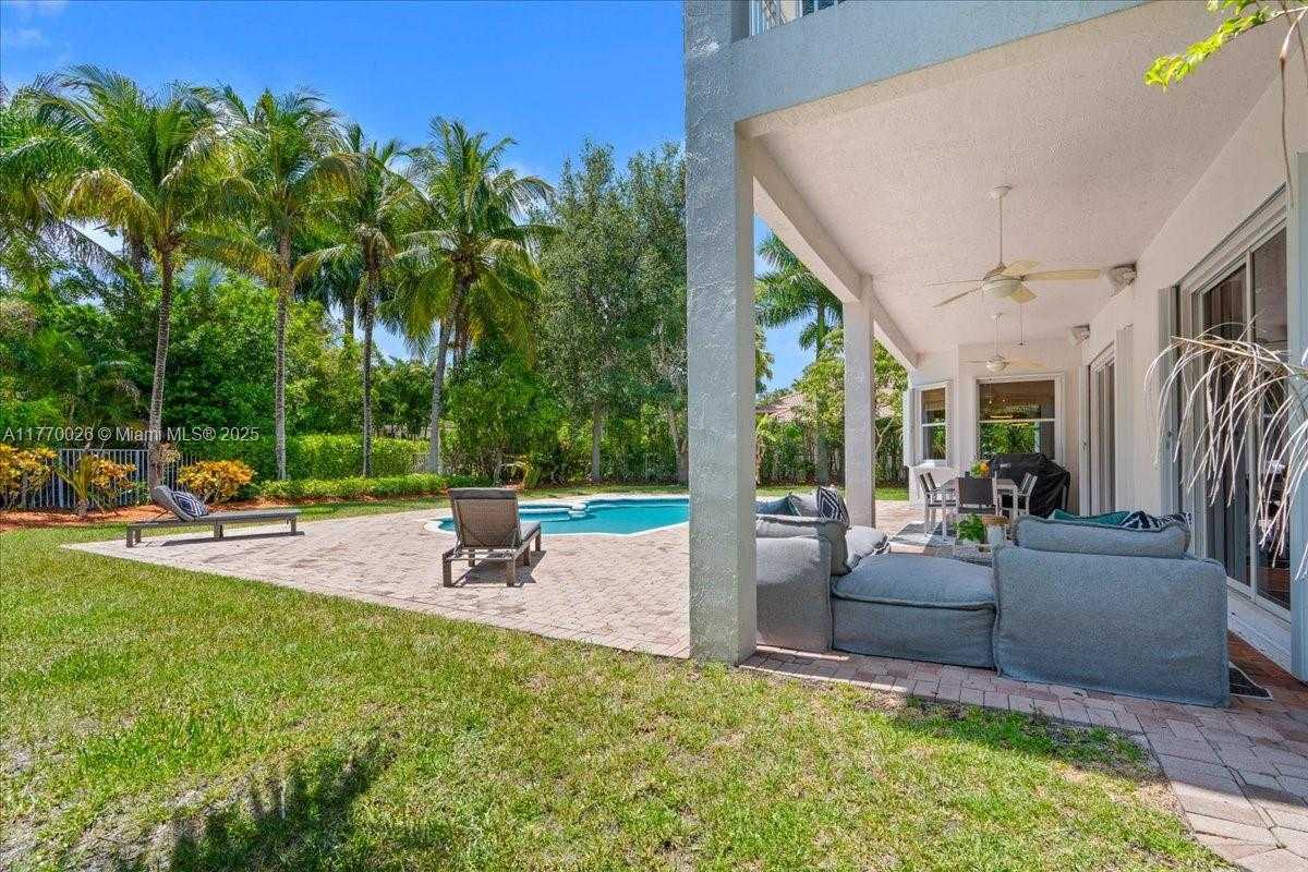 Small Image of 1427 VICTORIA ISLE DR, Weston Number 46