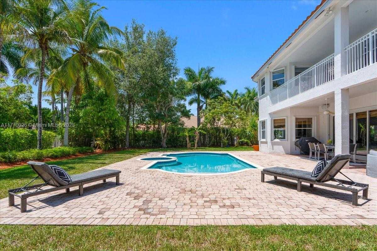 Small Image of 1427 VICTORIA ISLE DR, Weston Number 48