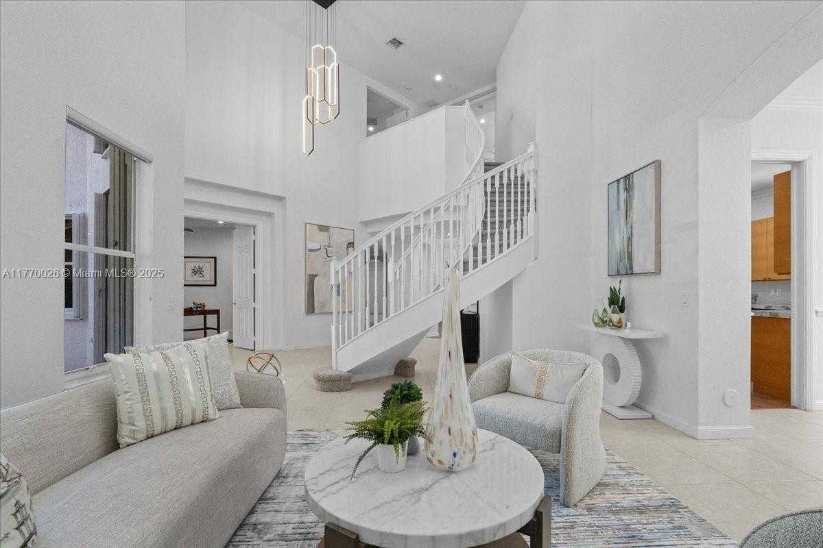 Small Image of 1427 VICTORIA ISLE DR, Weston Number 69