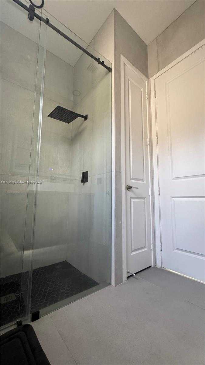 Small Image of 4426 SOUTH WEST 173RD AVE, Miramar Number 22