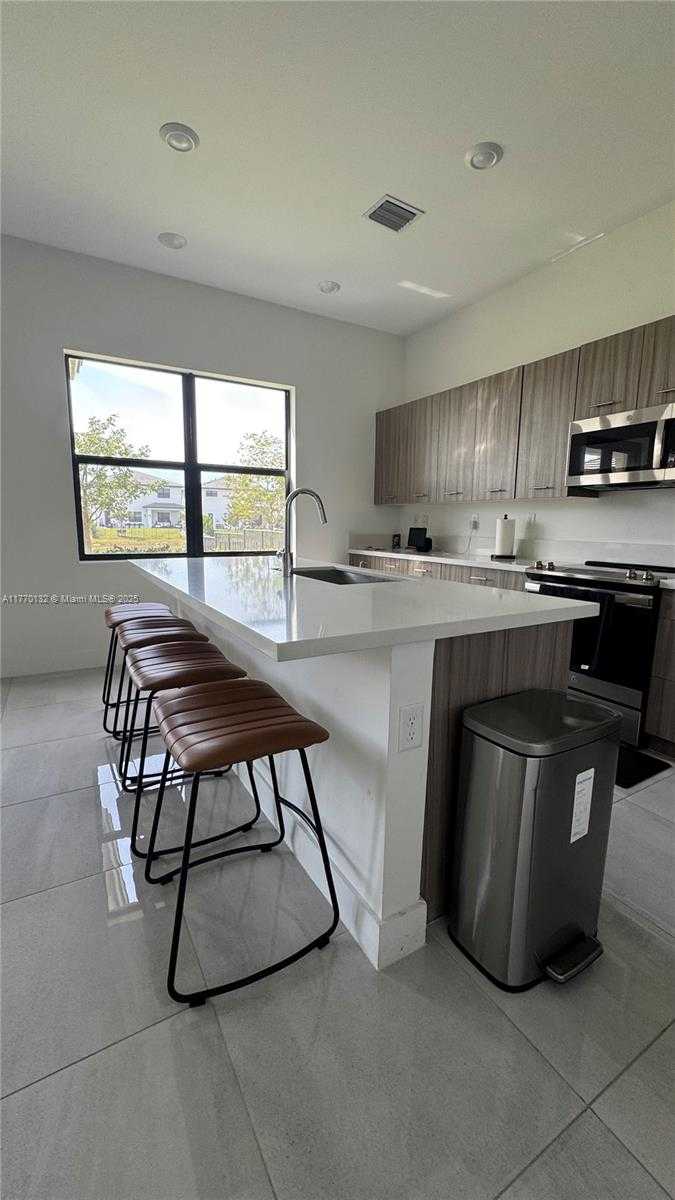 Small Image of 4426 SOUTH WEST 173RD AVE, Miramar Number 36