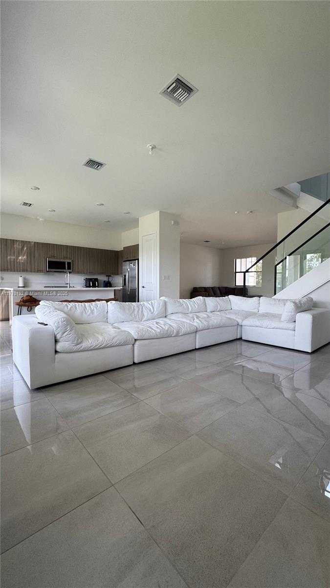 Small Image of 4426 SOUTH WEST 173RD AVE, Miramar Number 8