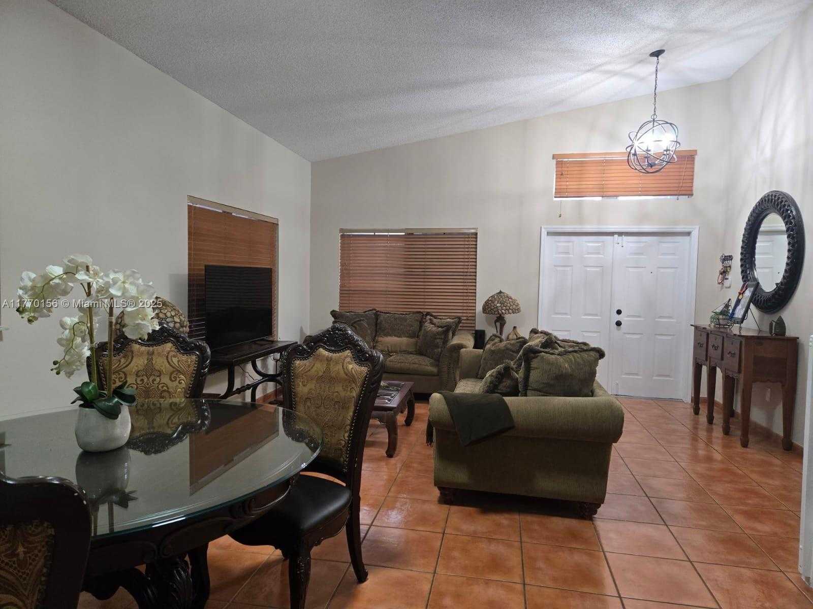 Small Image of 24911 SOUTH WEST 120TH PL, Homestead Number 2