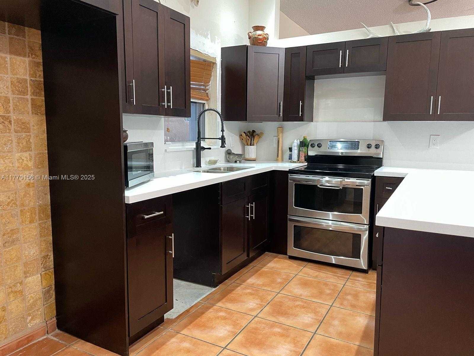 Small Image of 24911 SOUTH WEST 120TH PL, Homestead Number 7