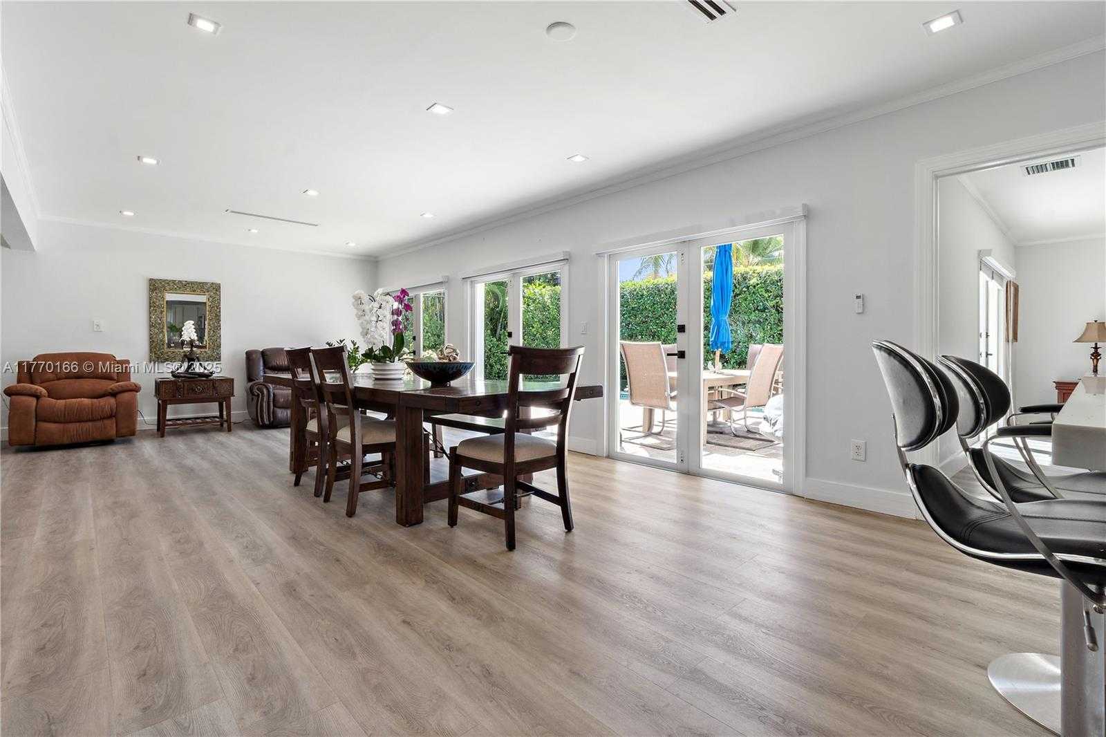 Small Image of 1240 NORTH EAST 100TH ST, Miami Shores Number 12