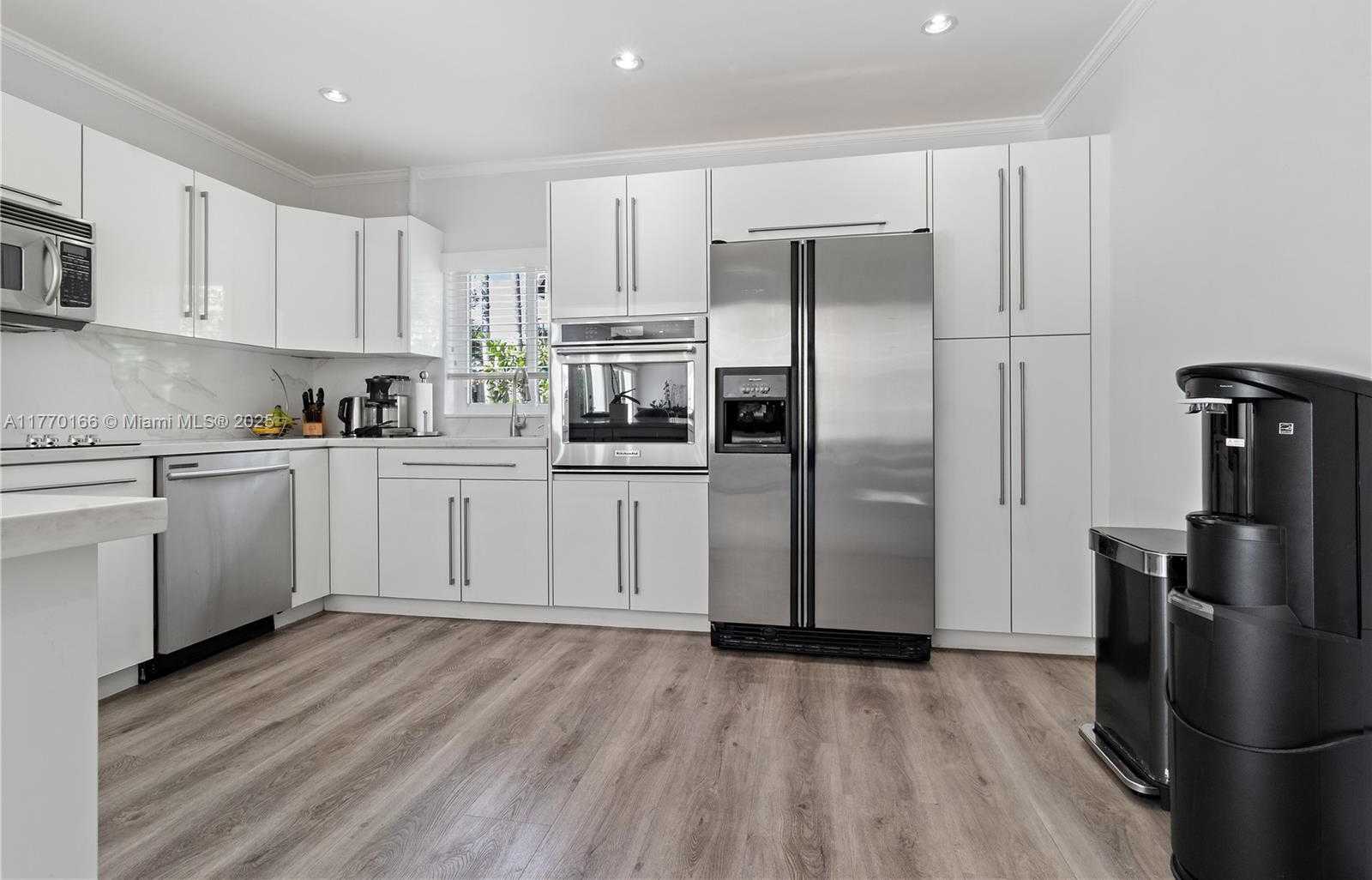 Small Image of 1240 NORTH EAST 100TH ST, Miami Shores Number 15