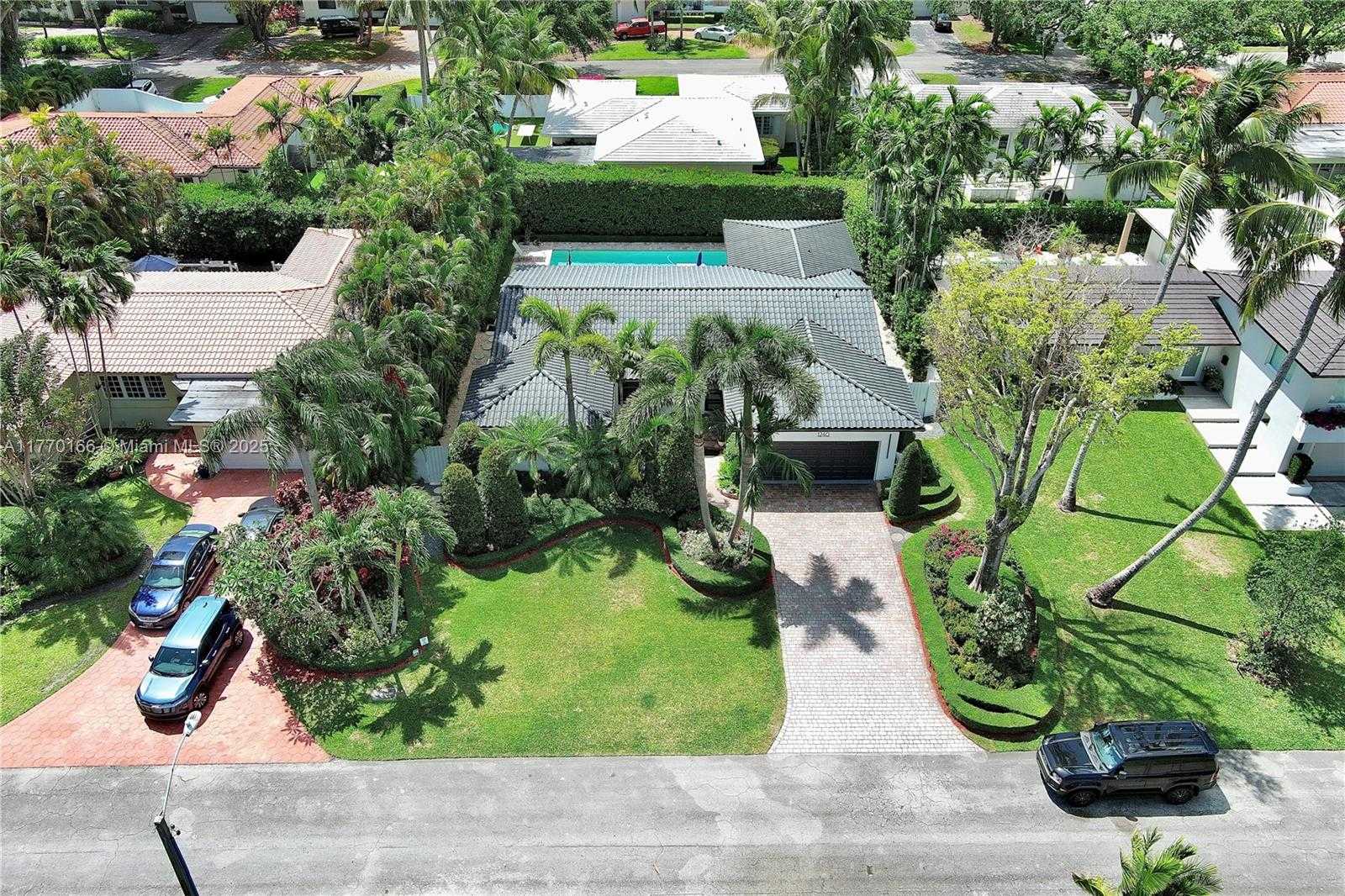 Small Image of 1240 NORTH EAST 100TH ST, Miami Shores Number 26