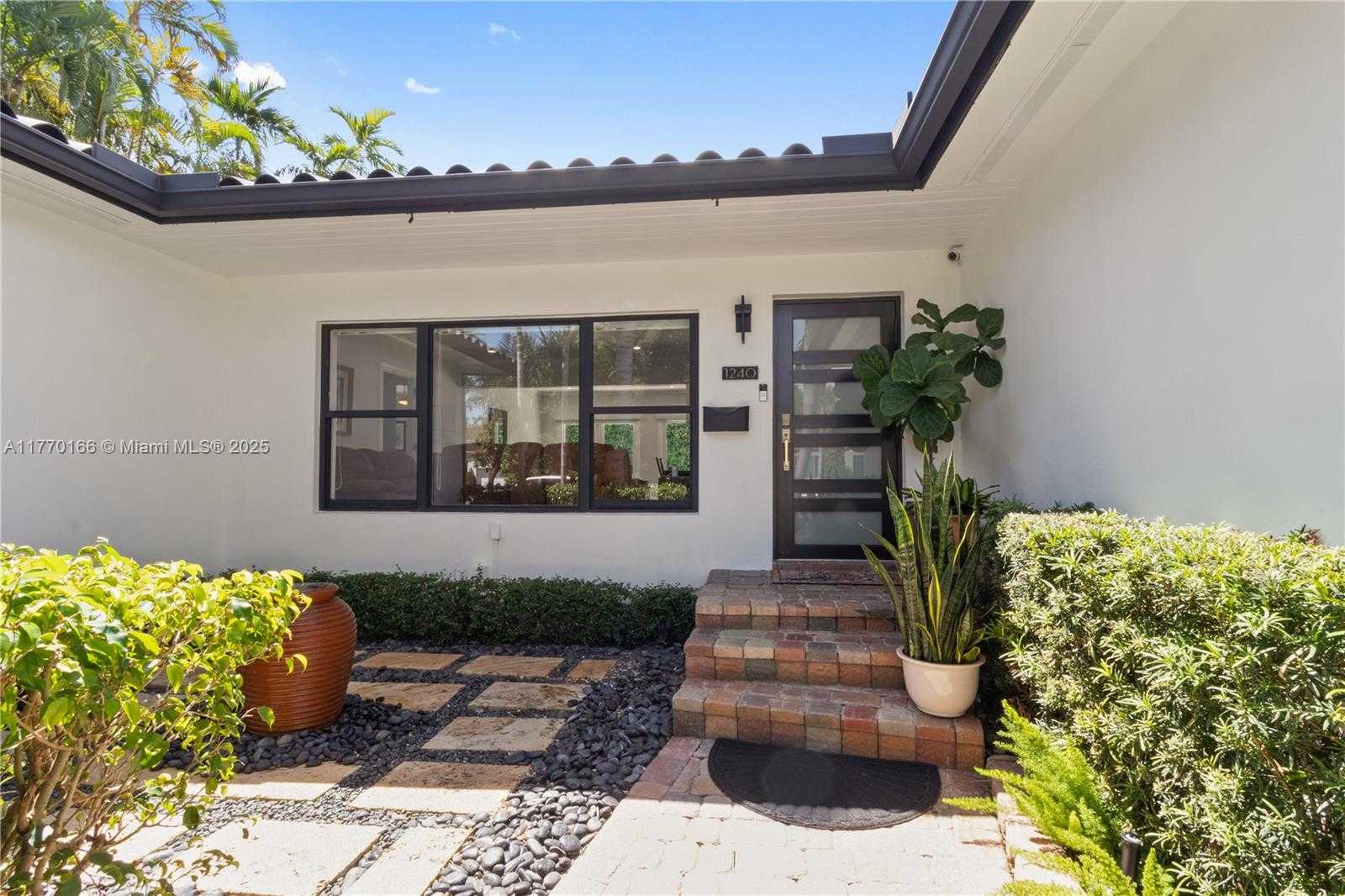 Small Image of 1240 NORTH EAST 100TH ST, Miami Shores Number 7