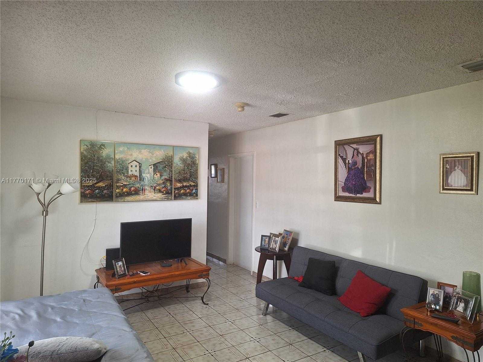 Small Image of 9384 SOUTH WEST 184TH TER, Cutler Bay Number 3