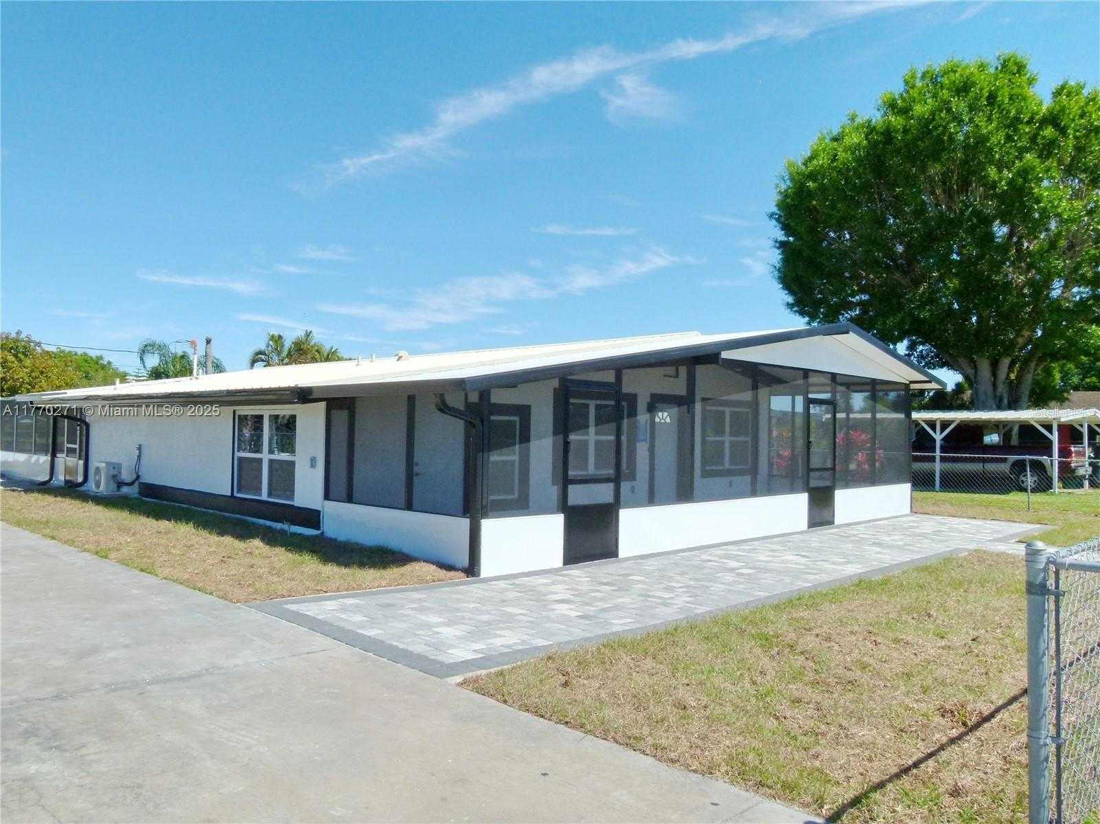 Small Image of 2203 SOUTH EAST 8TH AVENUE, Okeechobee Number 2