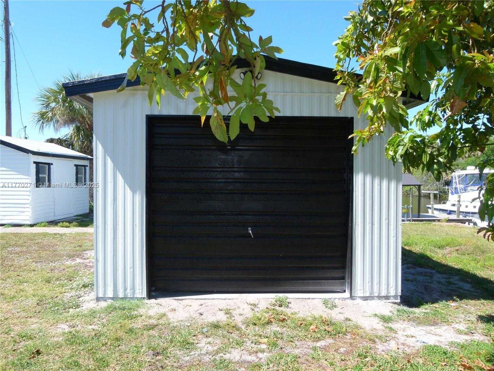 Small Image of 2203 SOUTH EAST 8TH AVENUE, Okeechobee Number 46