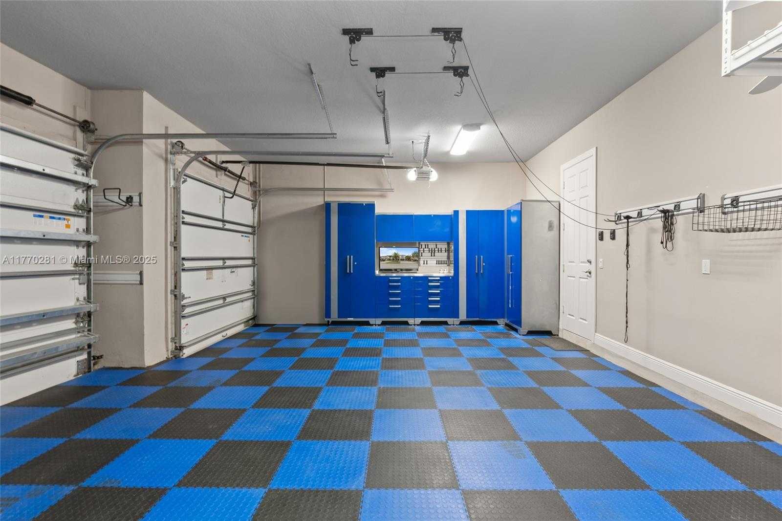 Small Image of 10230 SWEET BAY CT, Parkland Number 35