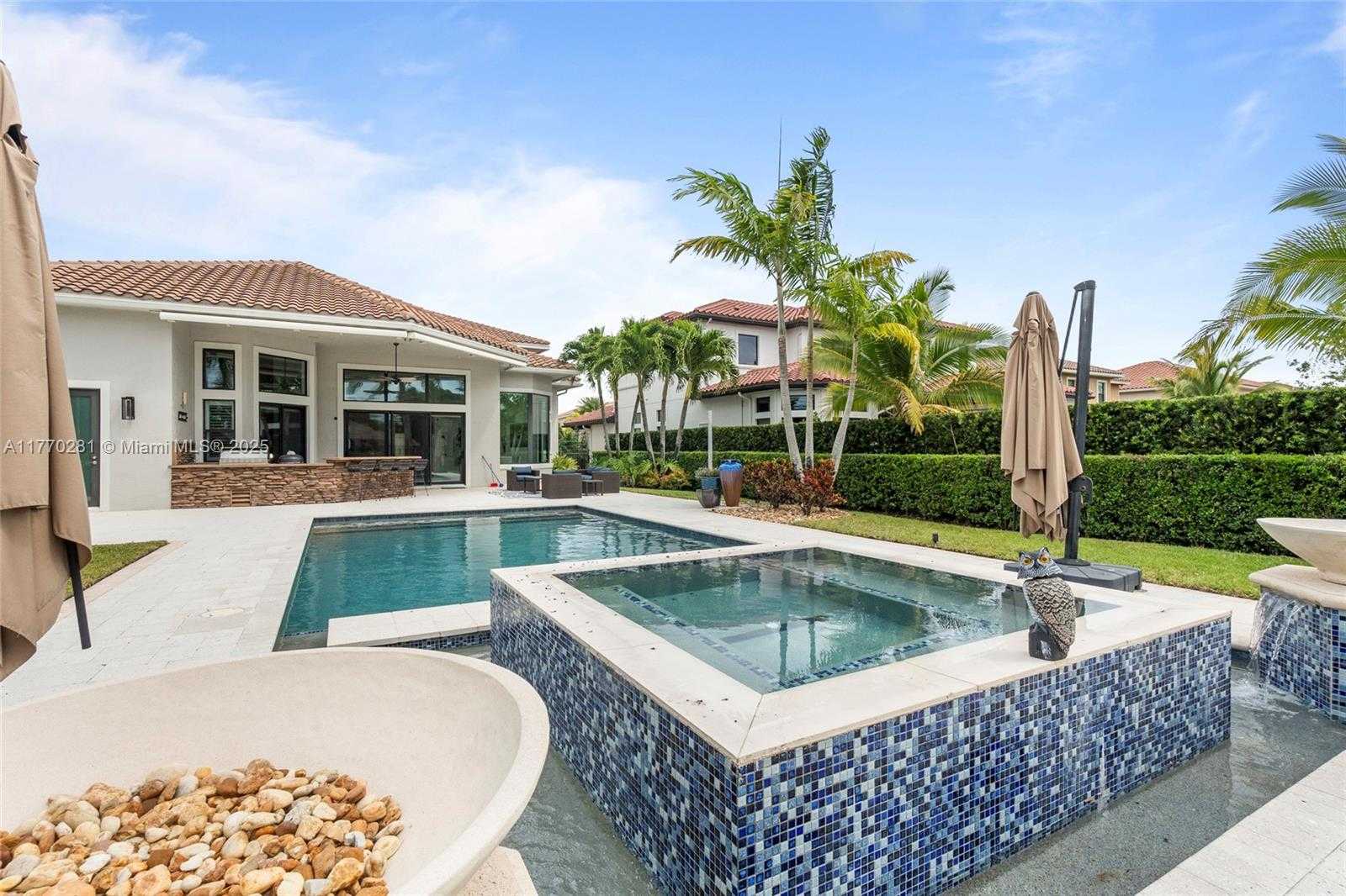 Small Image of 10230 SWEET BAY CT, Parkland Number 64