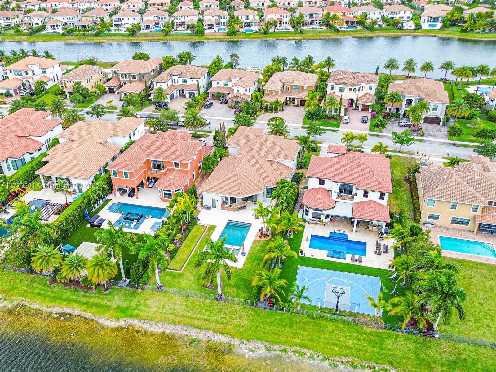 Small Image of 10230 SWEET BAY CT, Parkland Number 78
