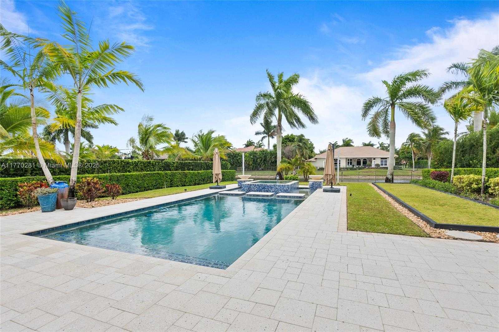 Small Image of 10230 SWEET BAY CT, Parkland Number 8