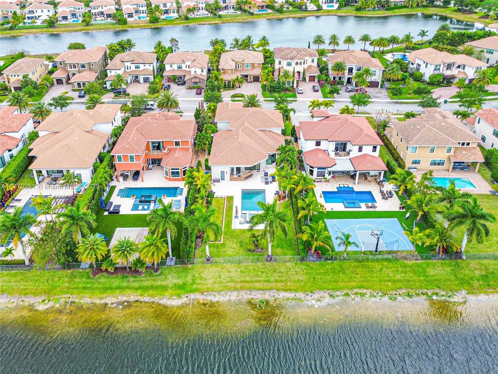 Small Image of 10230 SWEET BAY CT, Parkland Number 80