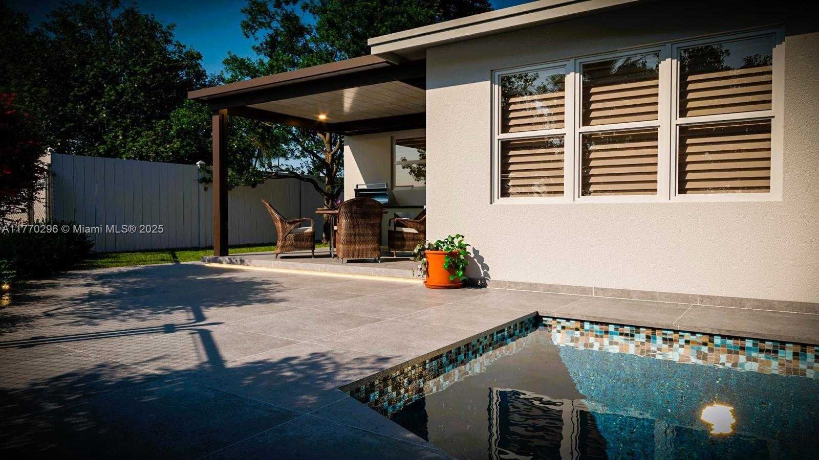 Small Image of 2125 ALAMANDA DR, North Miami Number 39