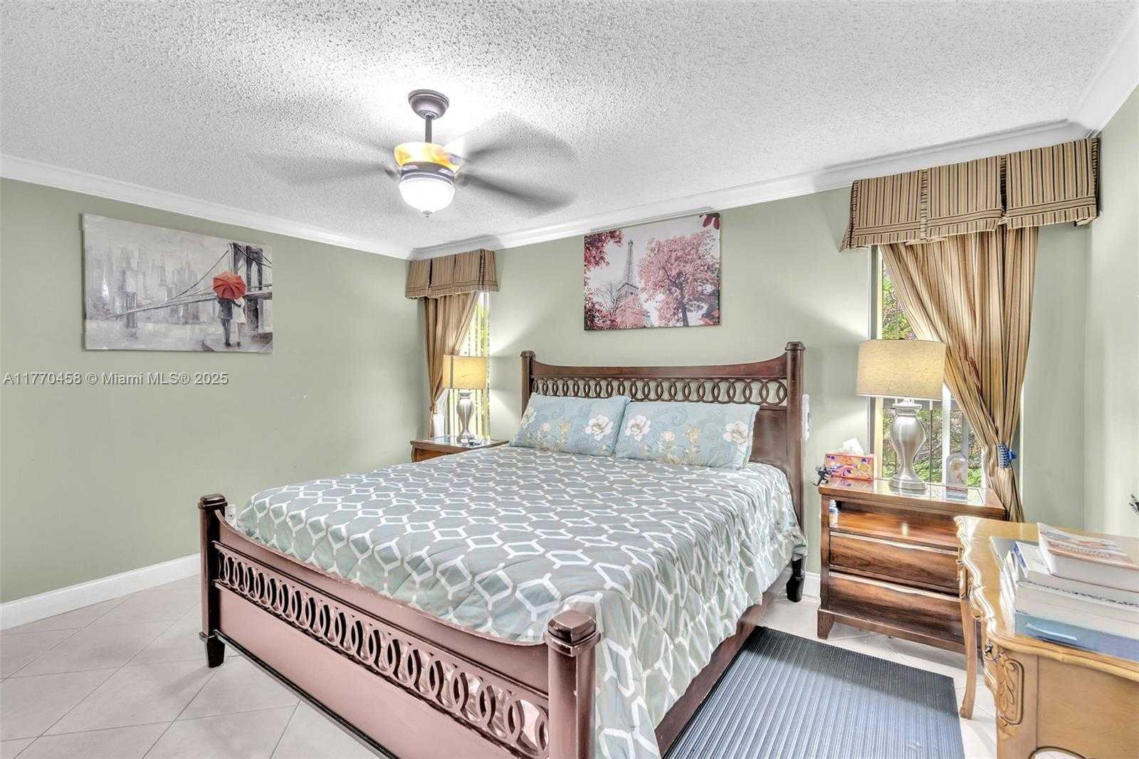 Small Image of 2343 SOUTH WEST 15TH PL, Deerfield Beach Number 16
