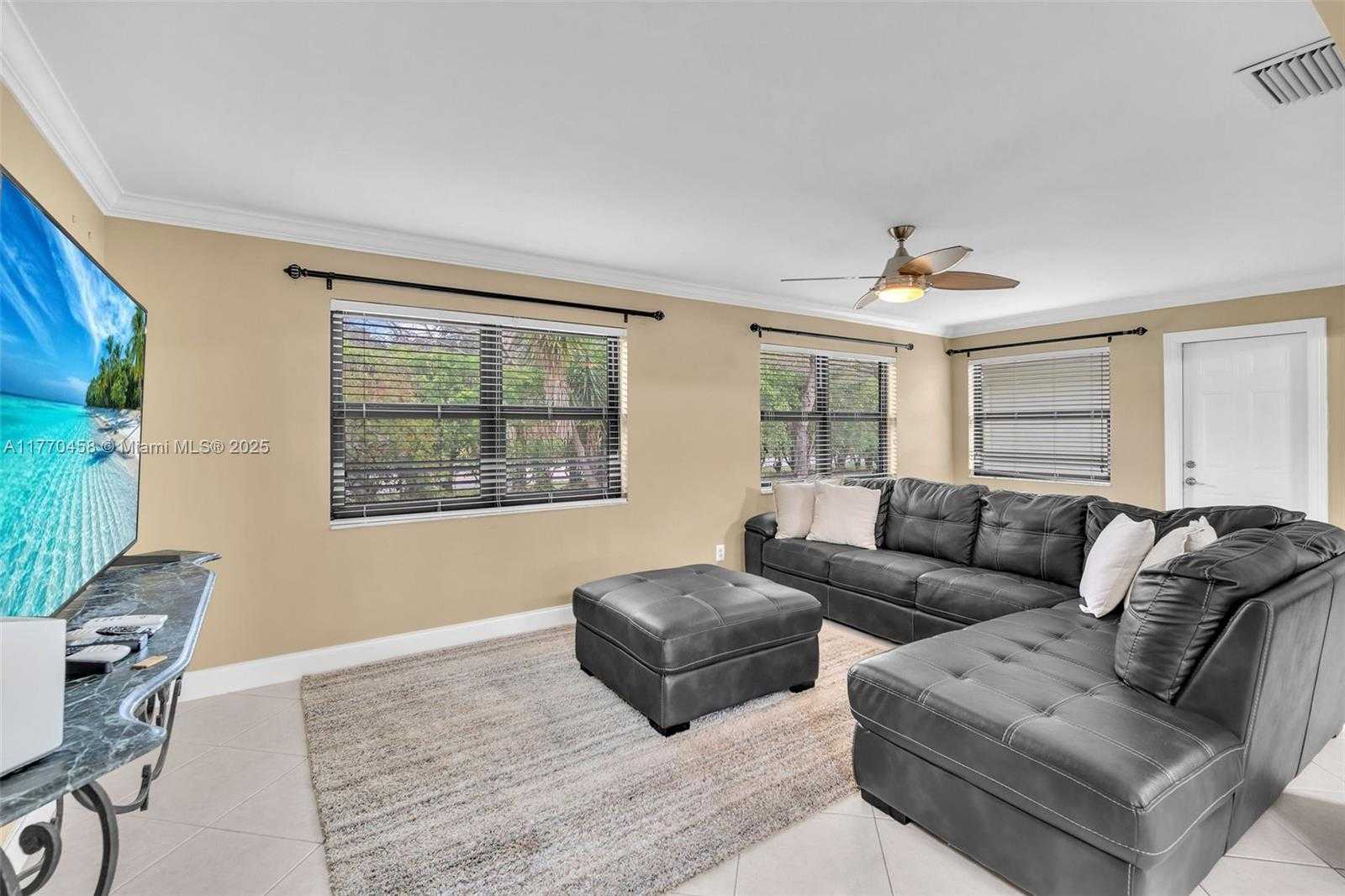 Small Image of 2343 SOUTH WEST 15TH PL, Deerfield Beach Number 20