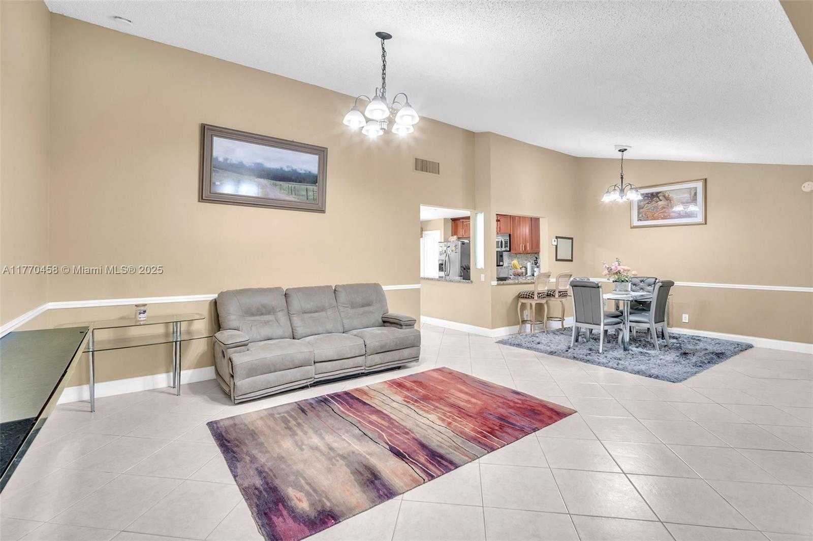Small Image of 2343 SOUTH WEST 15TH PL, Deerfield Beach Number 5