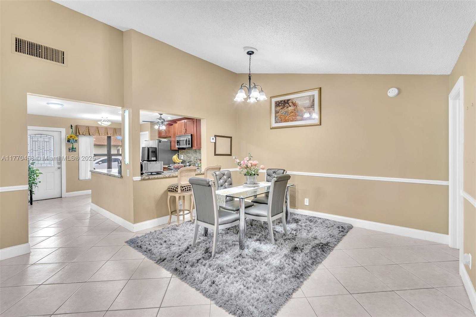 Small Image of 2343 SOUTH WEST 15TH PL, Deerfield Beach Number 7