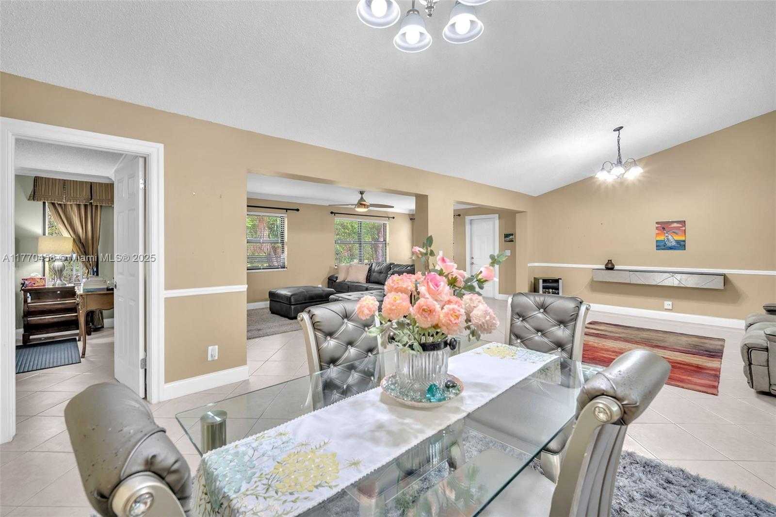 Small Image of 2343 SOUTH WEST 15TH PL, Deerfield Beach Number 8