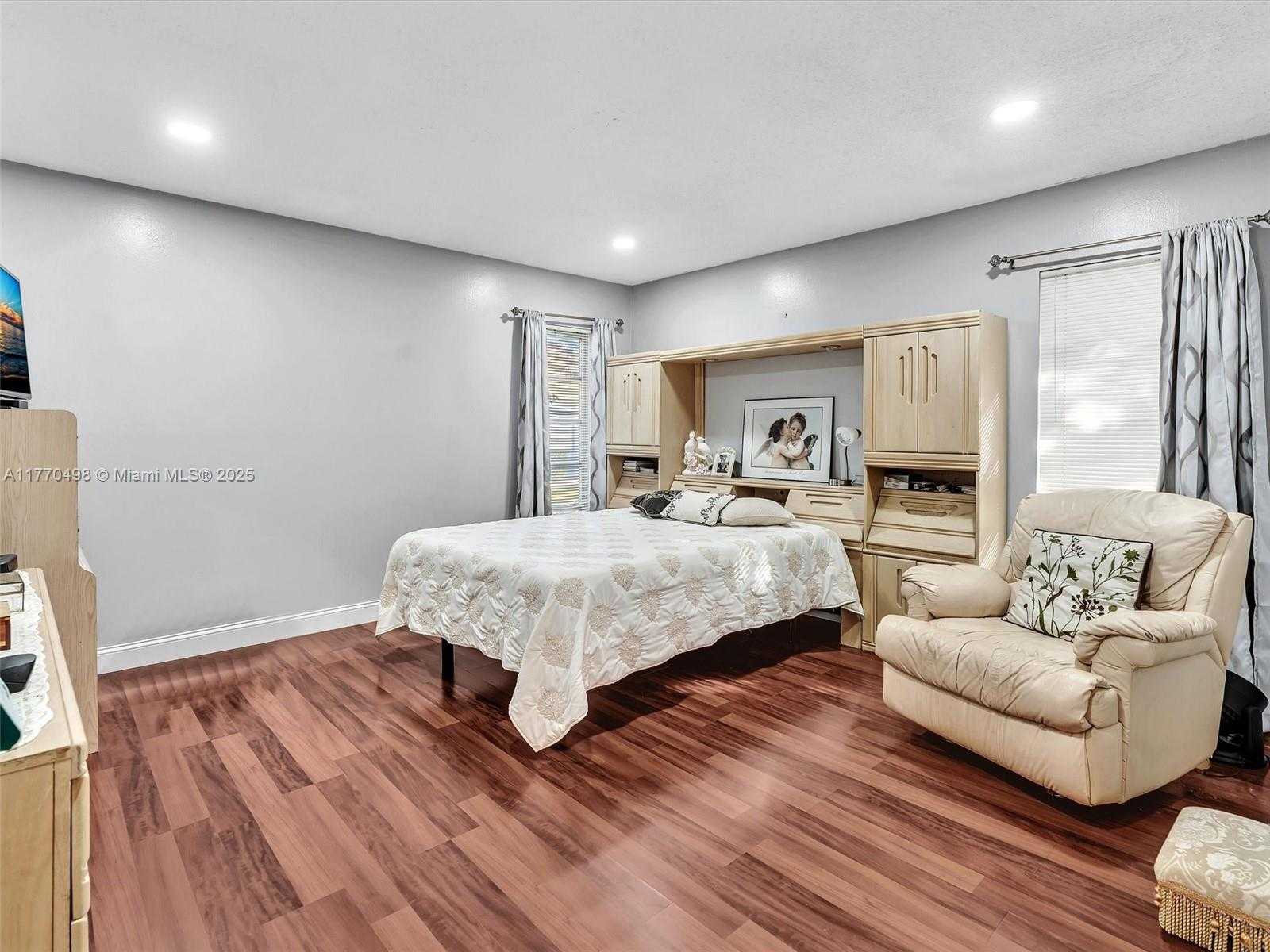 Small Image of 5404 BAYBERRY LN, Tamarac Number 20