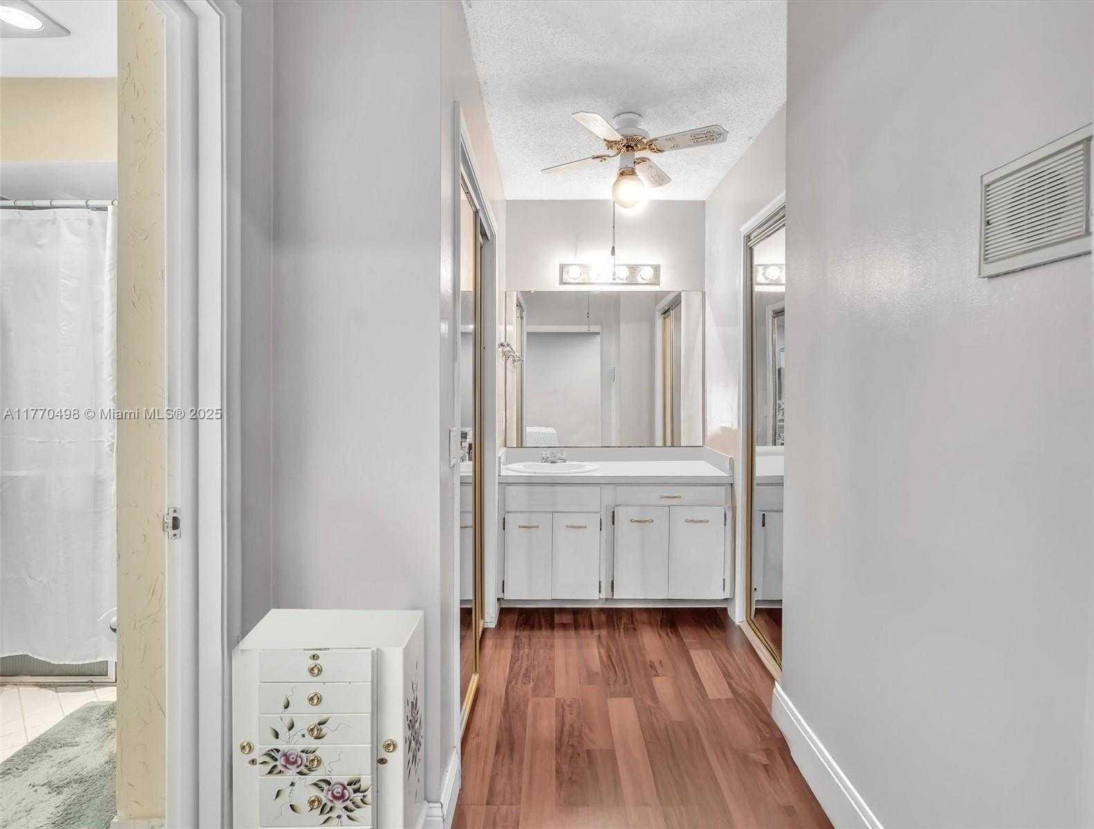 Small Image of 5404 BAYBERRY LN, Tamarac Number 24