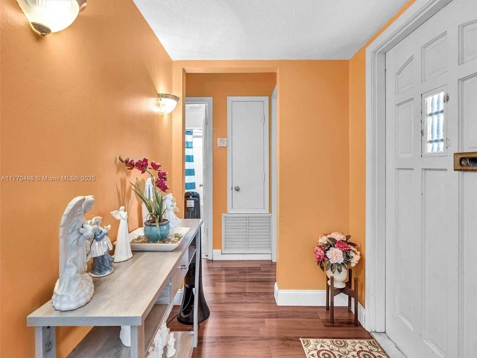 Small Image of 5404 BAYBERRY LN, Tamarac Number 7