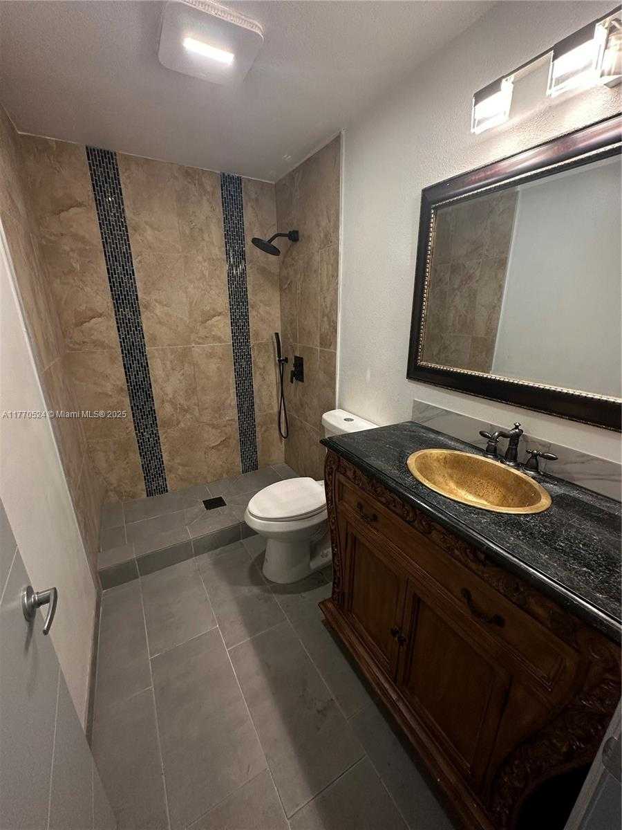 Small Image of 1431 NORTH EAST 152ND TER, North Miami Beach Number 13