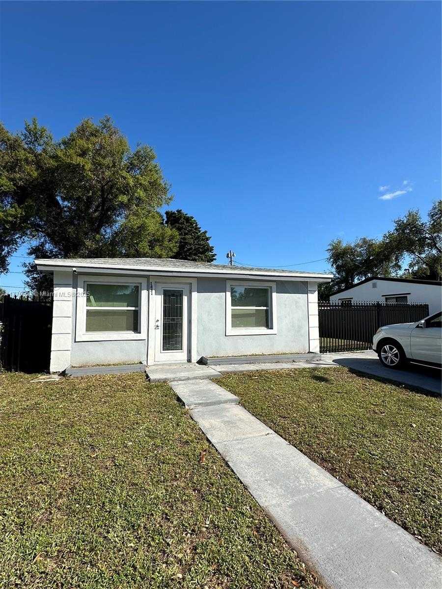 Small Image of 1431 NORTH EAST 152ND TER, North Miami Beach Number 7