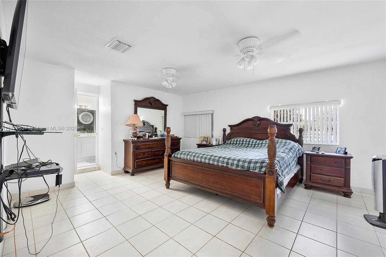 Small Image of 25600 SOUTH WEST 197TH AVE, Homestead Number 18