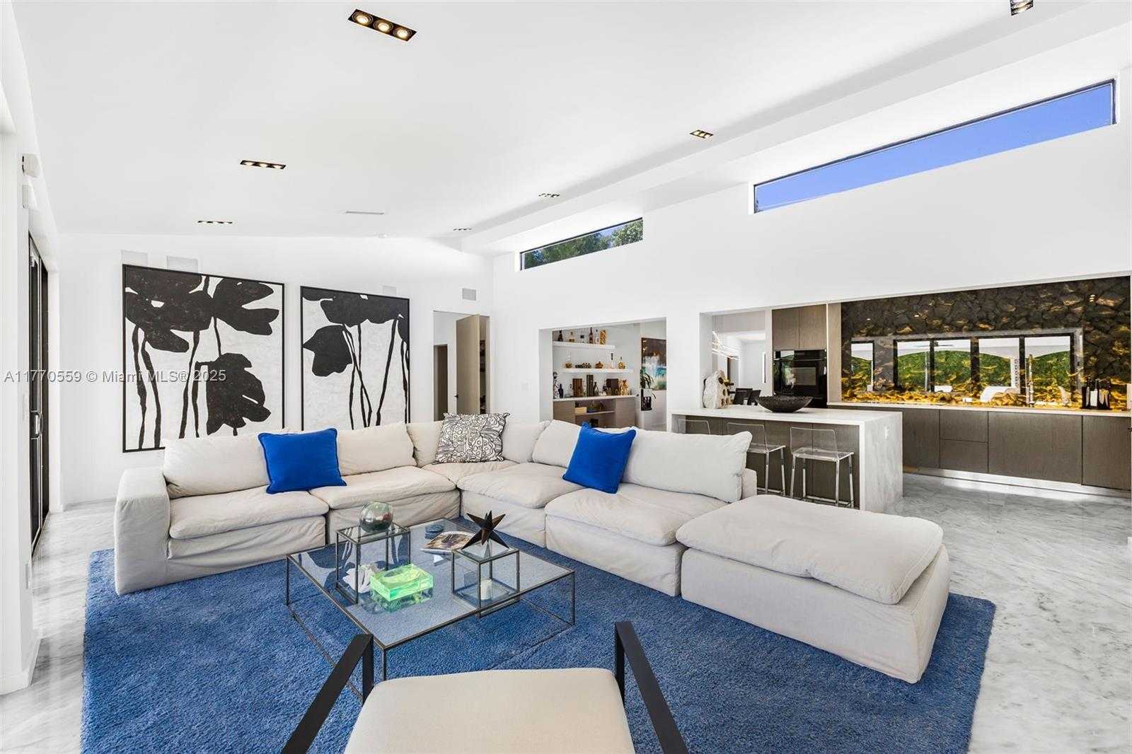 Small Image of 7805 NOREMAC AVE, Miami Beach Number 14