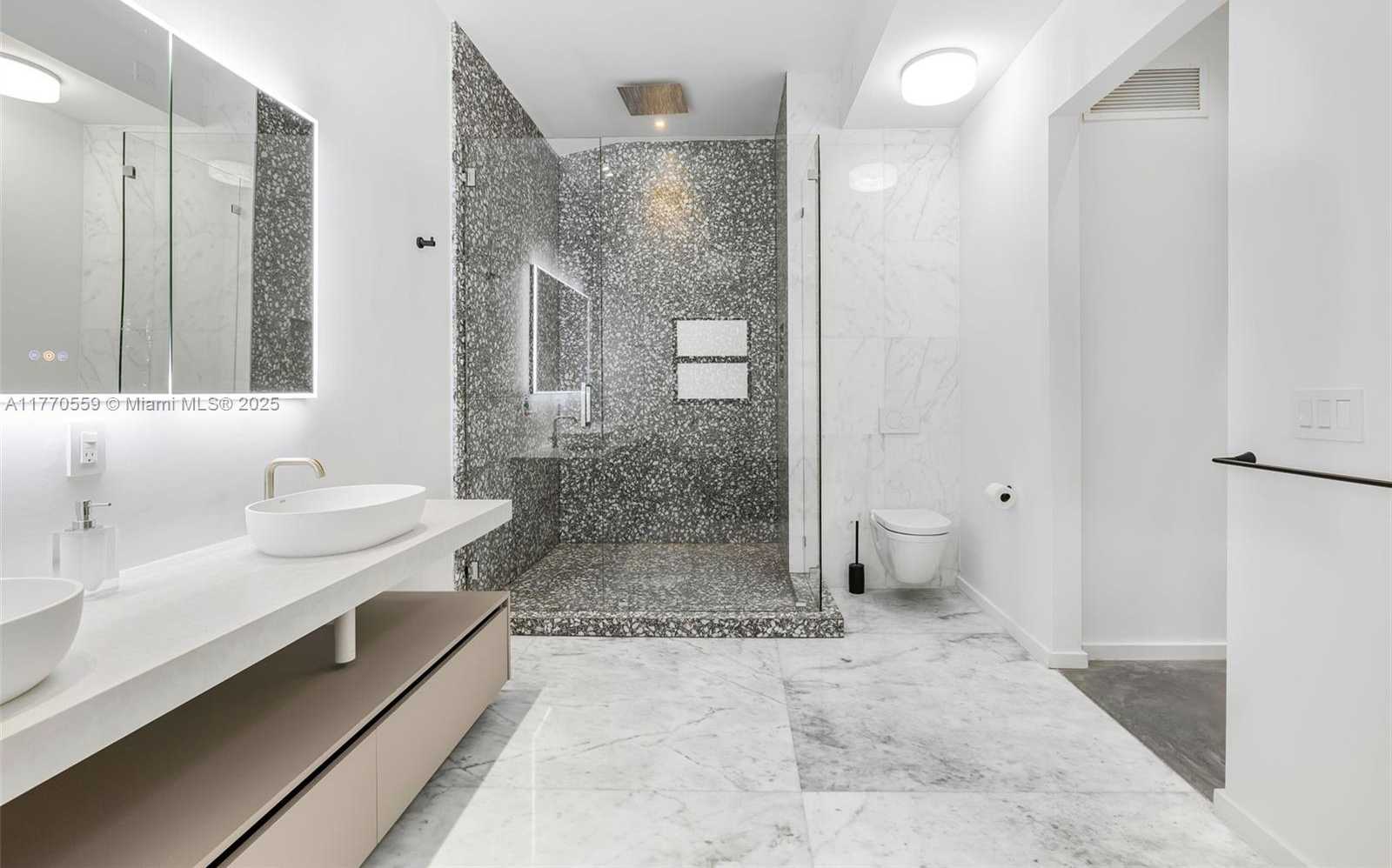 Small Image of 7805 NOREMAC AVE, Miami Beach Number 19