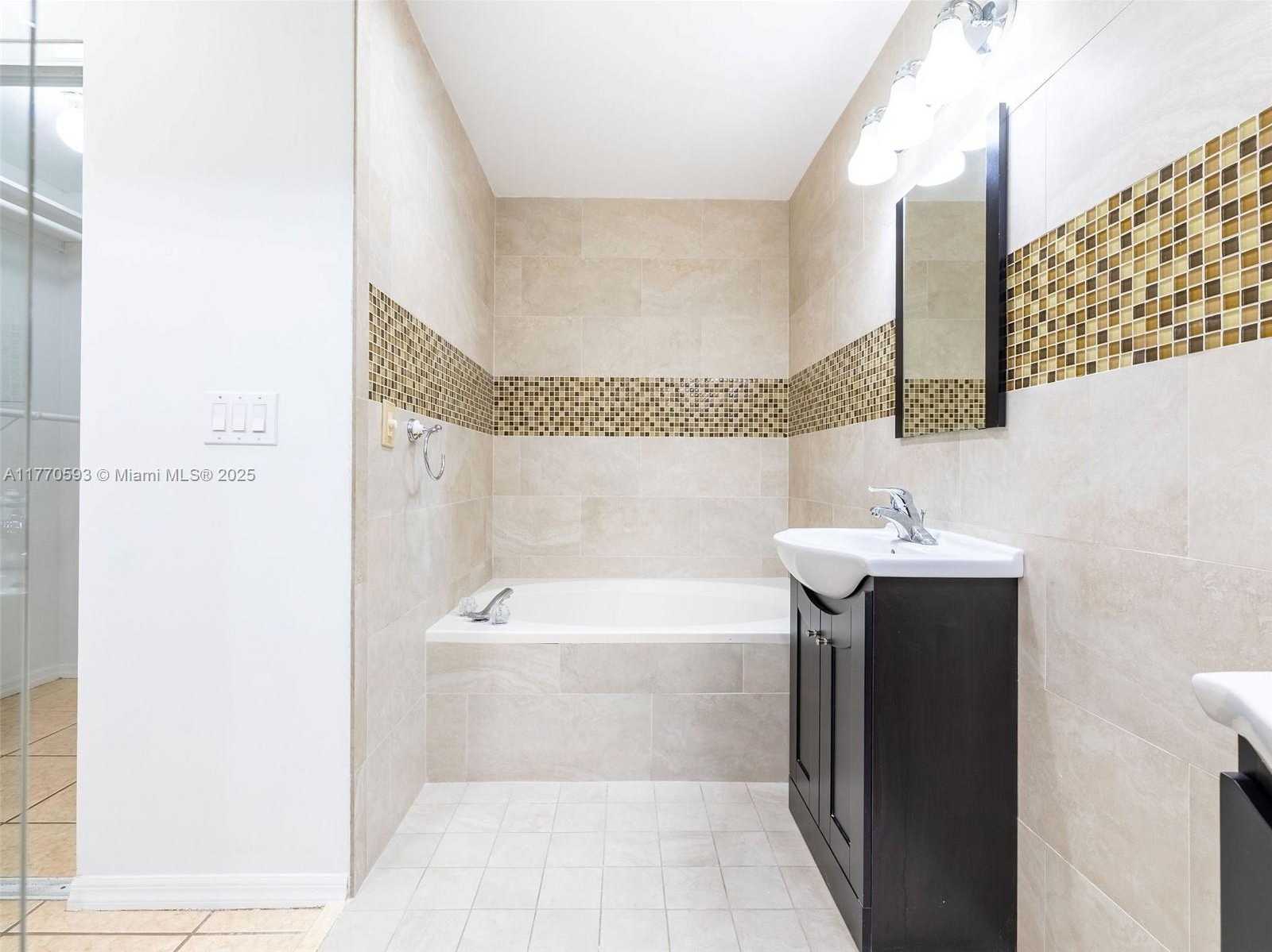 Small Image of 5476 NORTH WEST 56TH DR, Coconut Creek Number 32