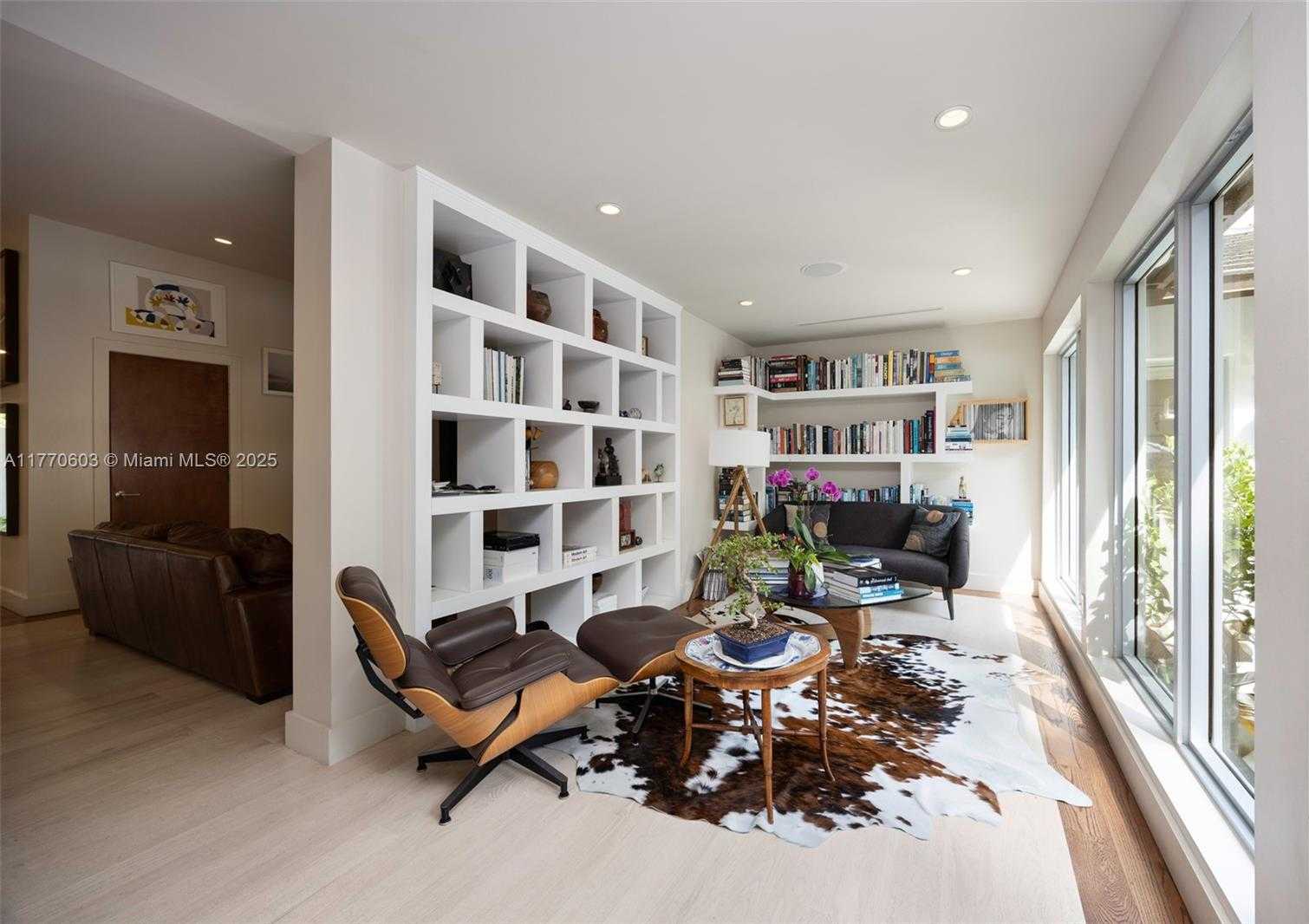 Small Image of 4140 BATTERSEA RD, Coconut Grove Number 10