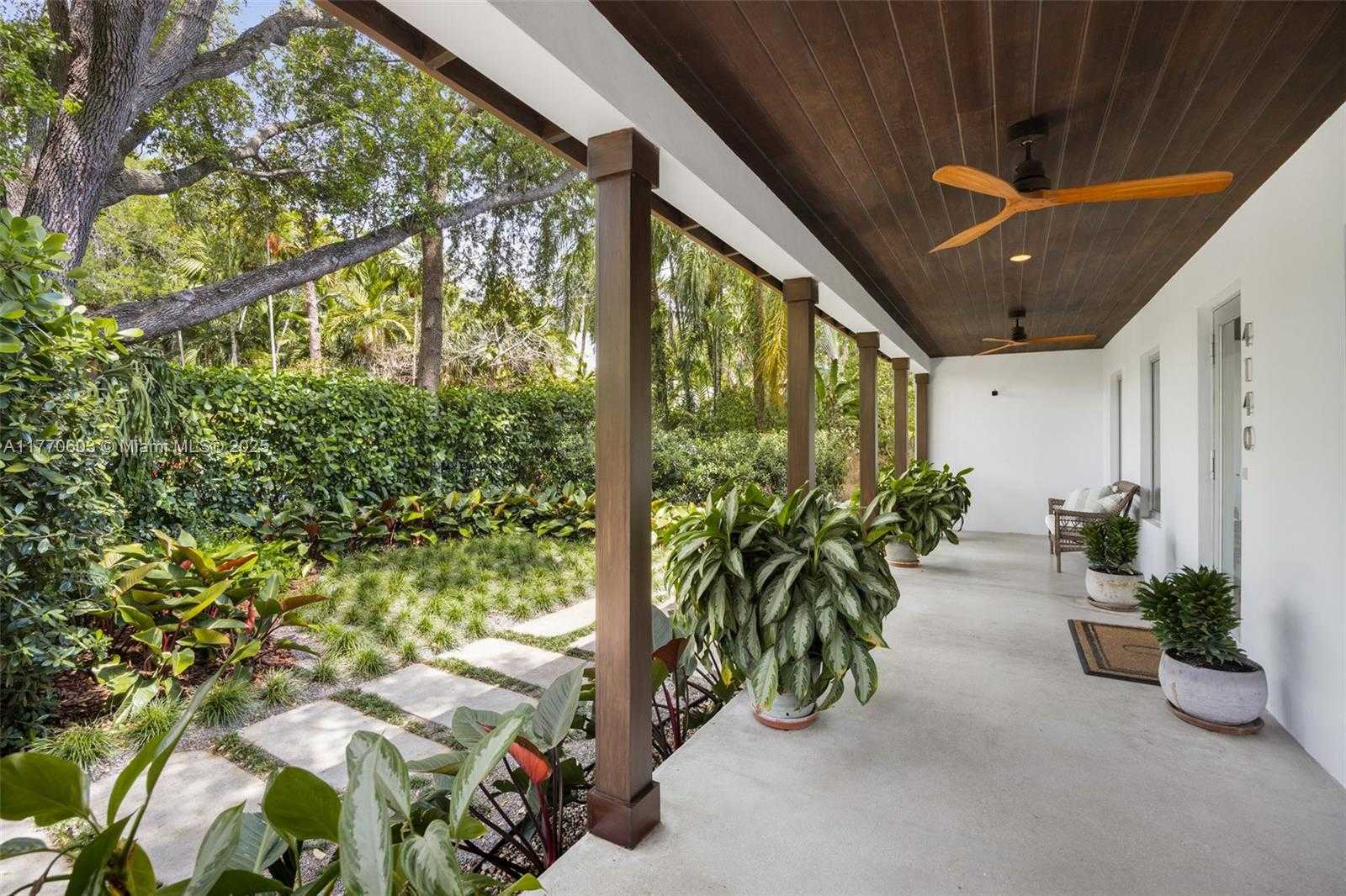 Small Image of 4140 BATTERSEA RD, Coconut Grove Number 2