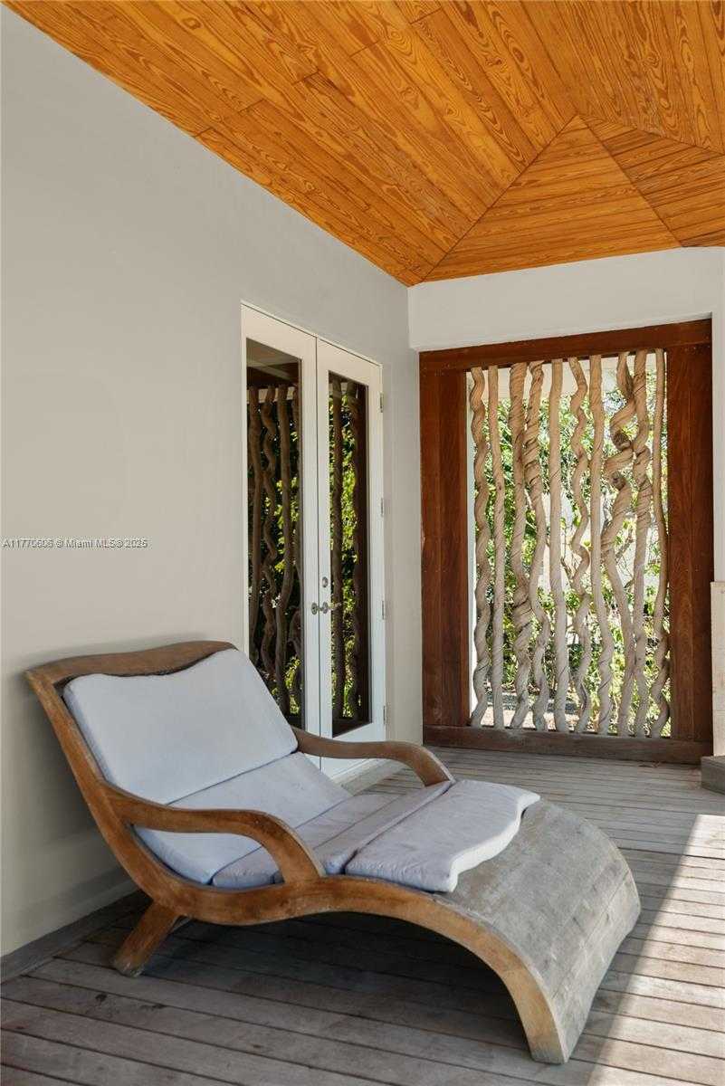 Small Image of 120 COCO PLUM RD S, Key Largo Number 28