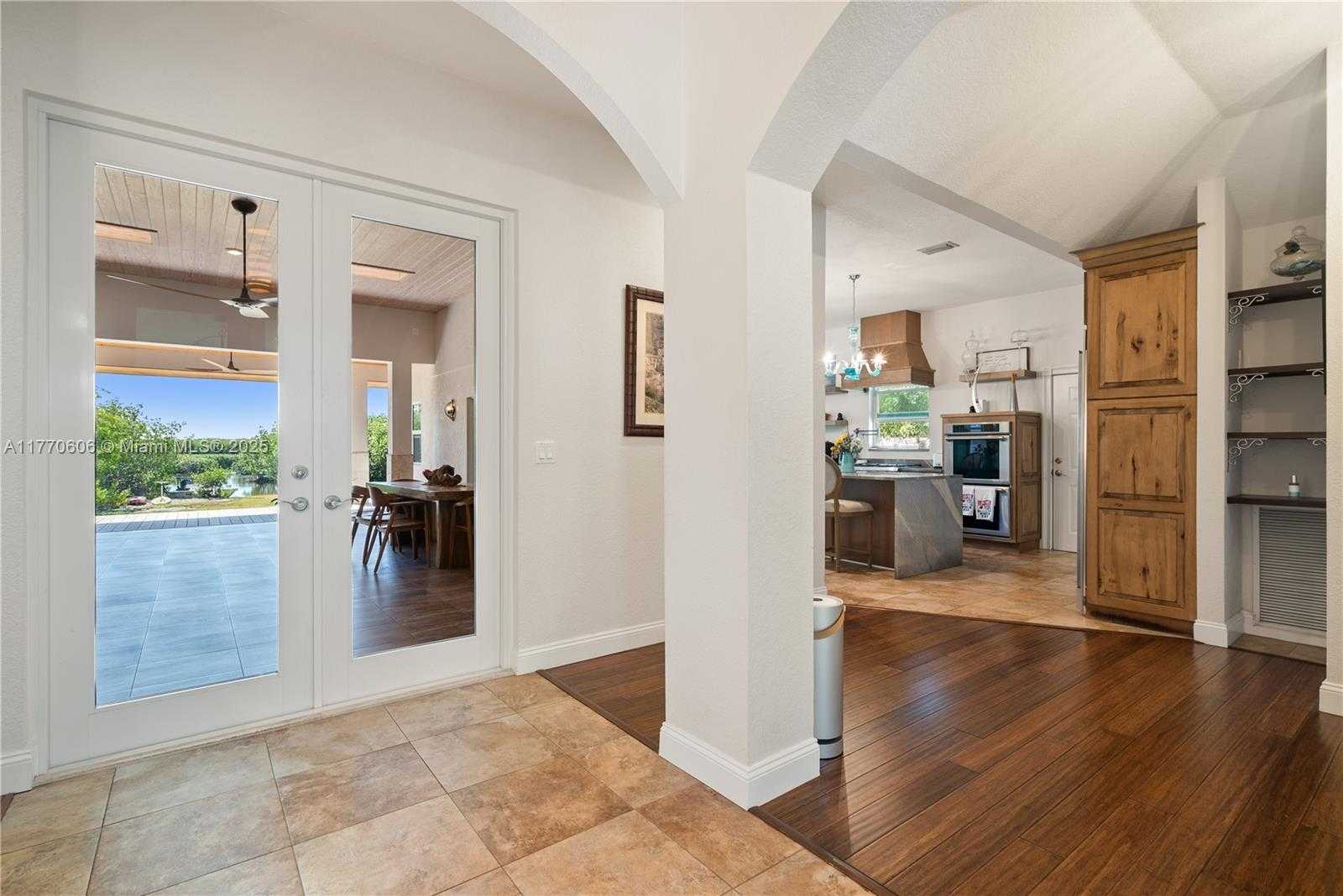Small Image of 120 COCO PLUM RD S, Key Largo Number 3