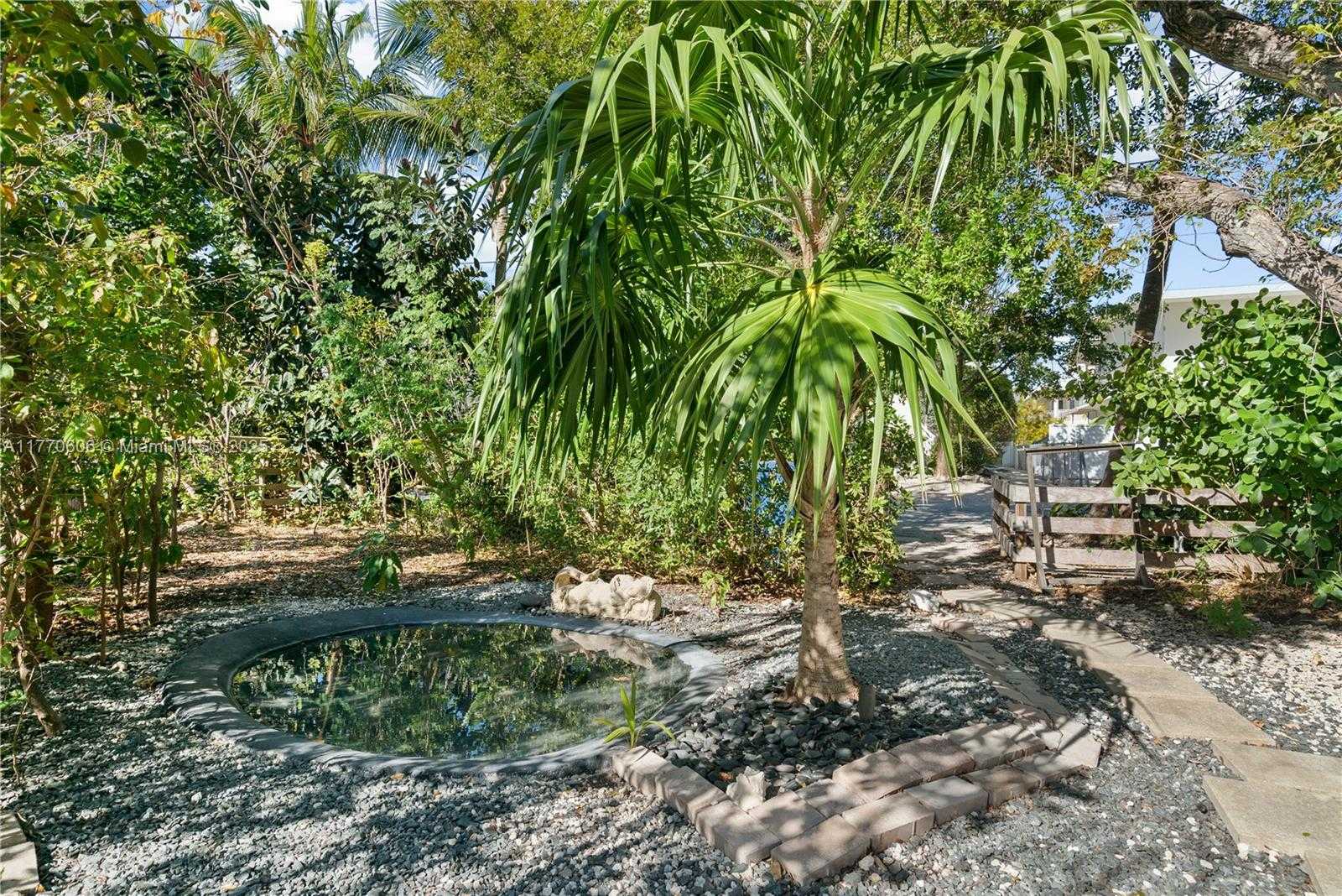 Small Image of 120 COCO PLUM RD S, Key Largo Number 42