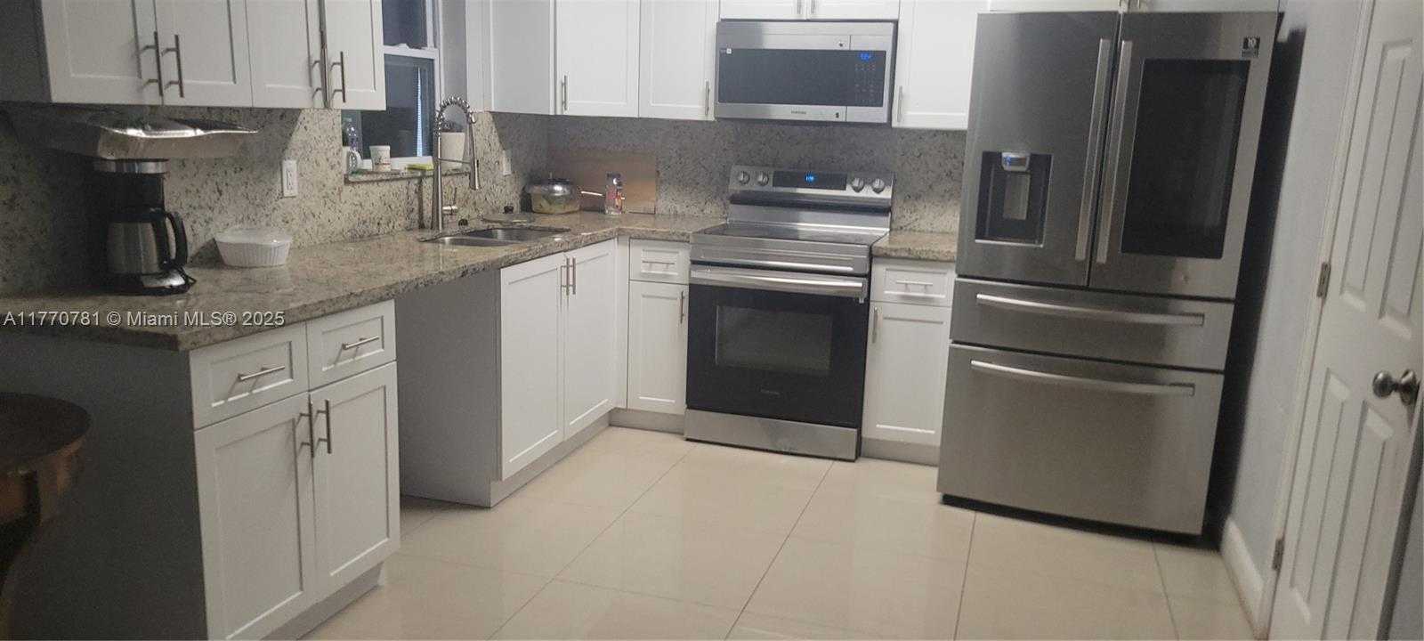 Small Image of 840 NORTH EAST 32ND CT, Pompano Beach Number 2