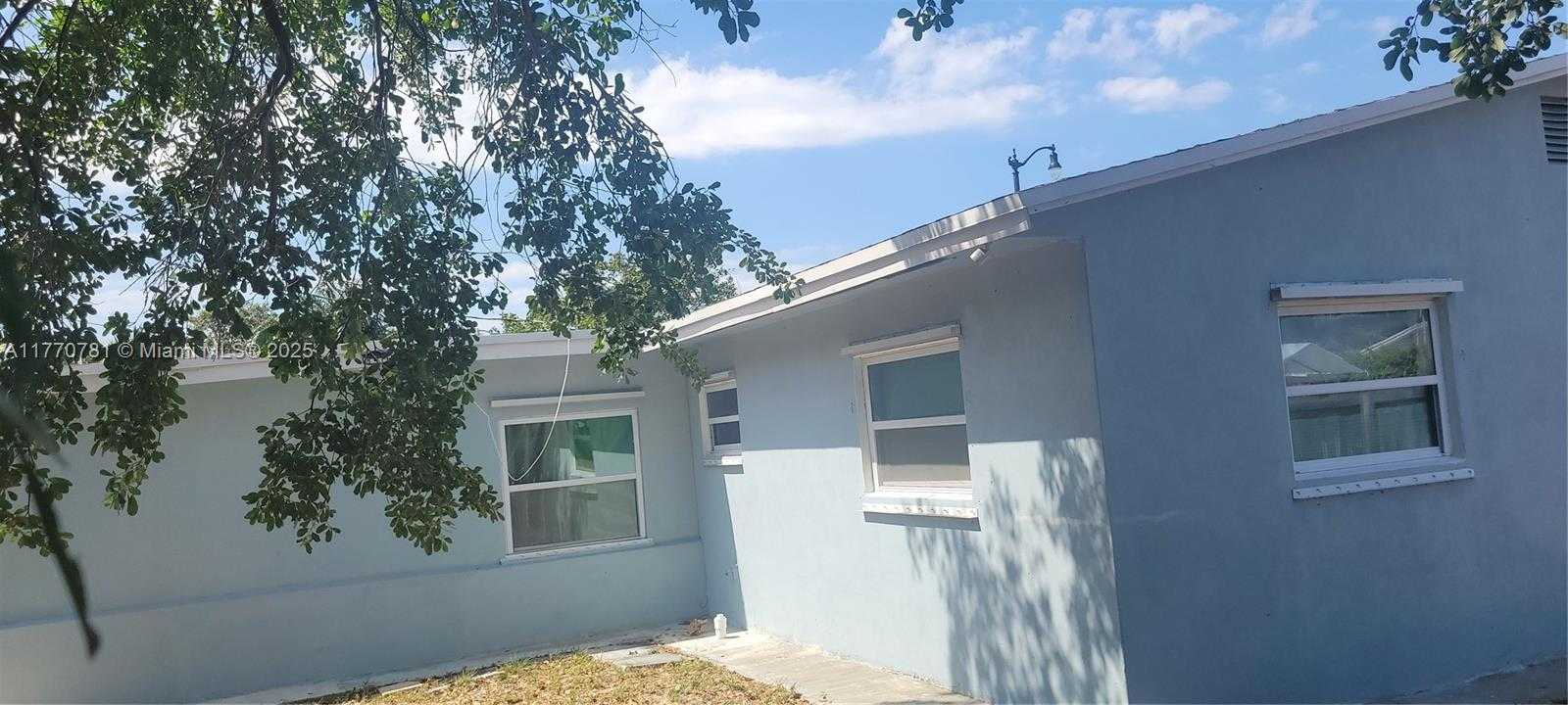 Small Image of 840 NORTH EAST 32ND CT, Pompano Beach Number 4