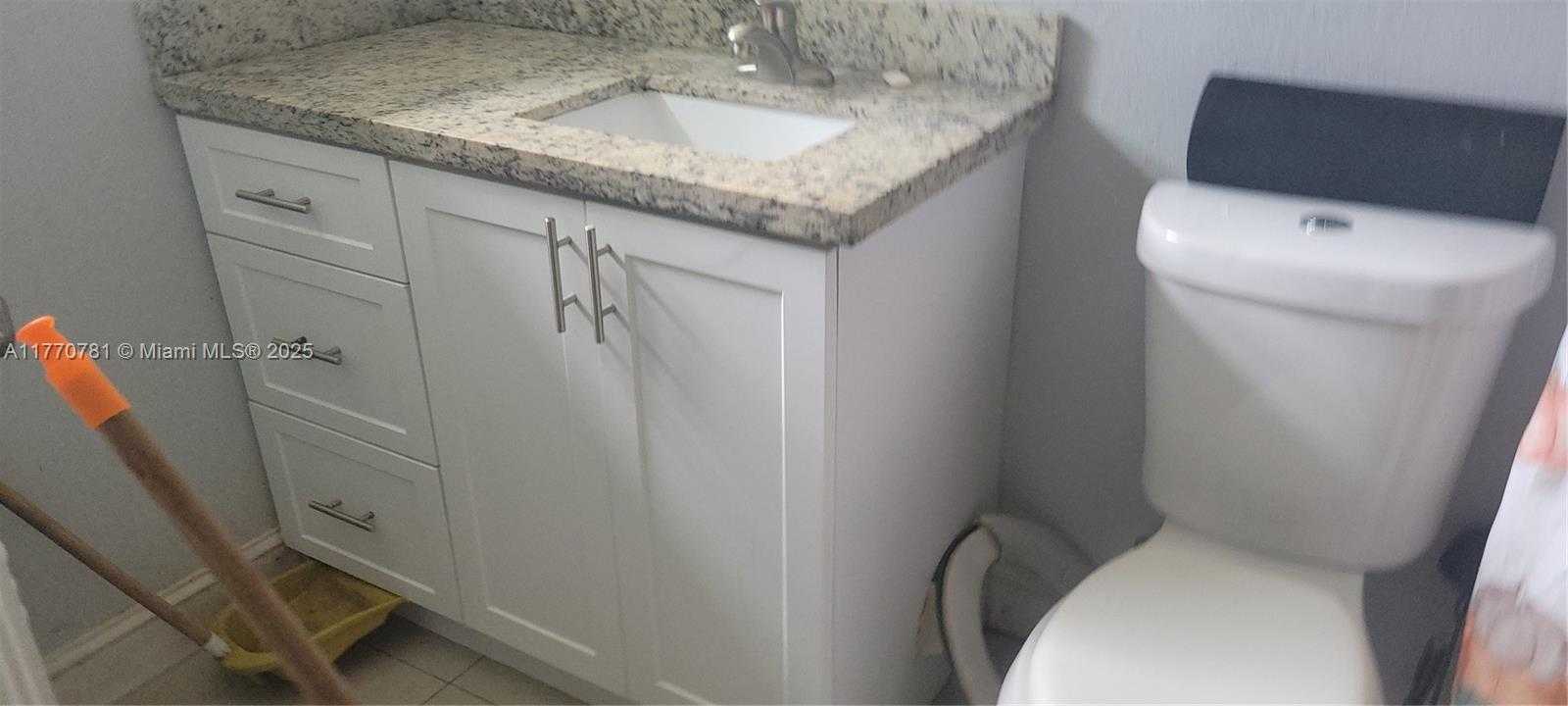 Small Image of 840 NORTH EAST 32ND CT, Pompano Beach Number 5