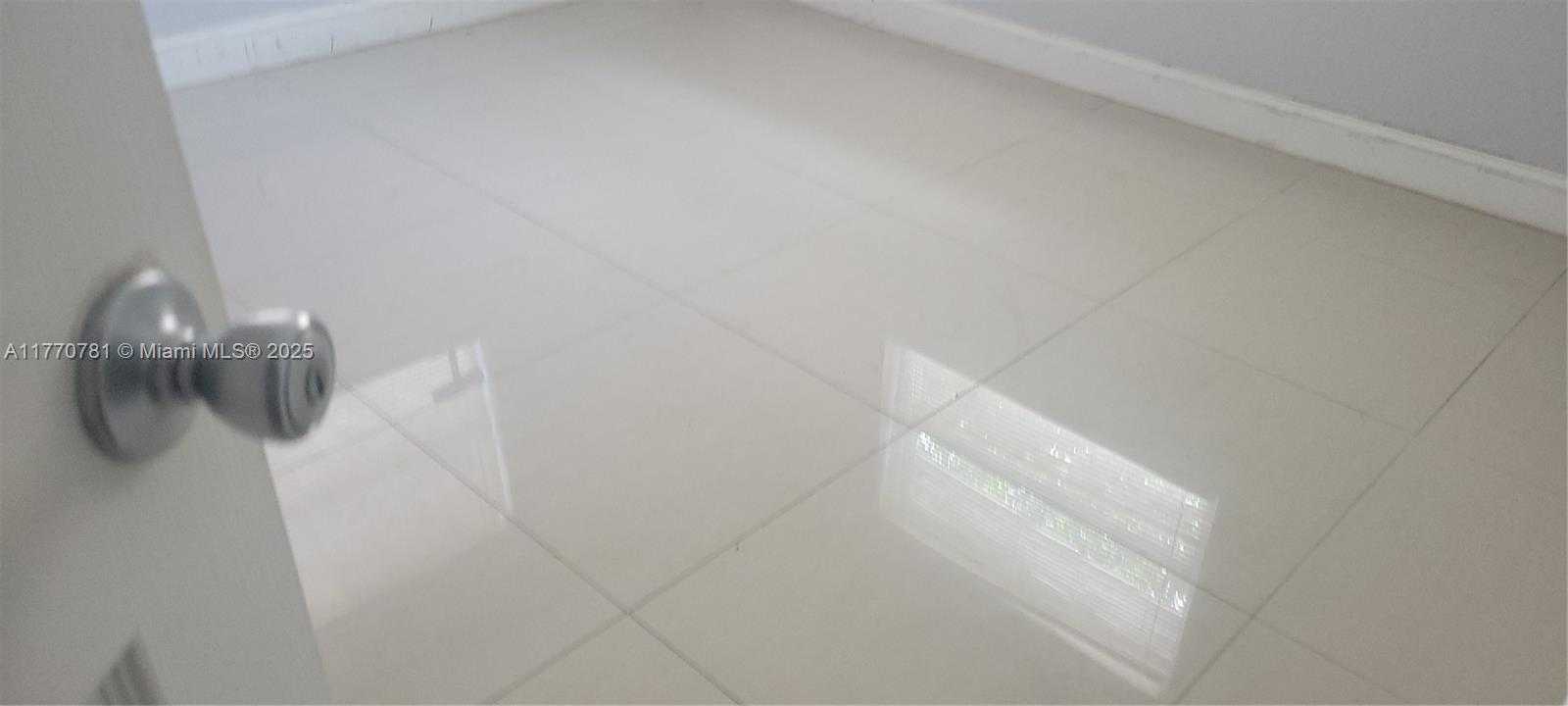 Small Image of 840 NORTH EAST 32ND CT, Pompano Beach Number 7