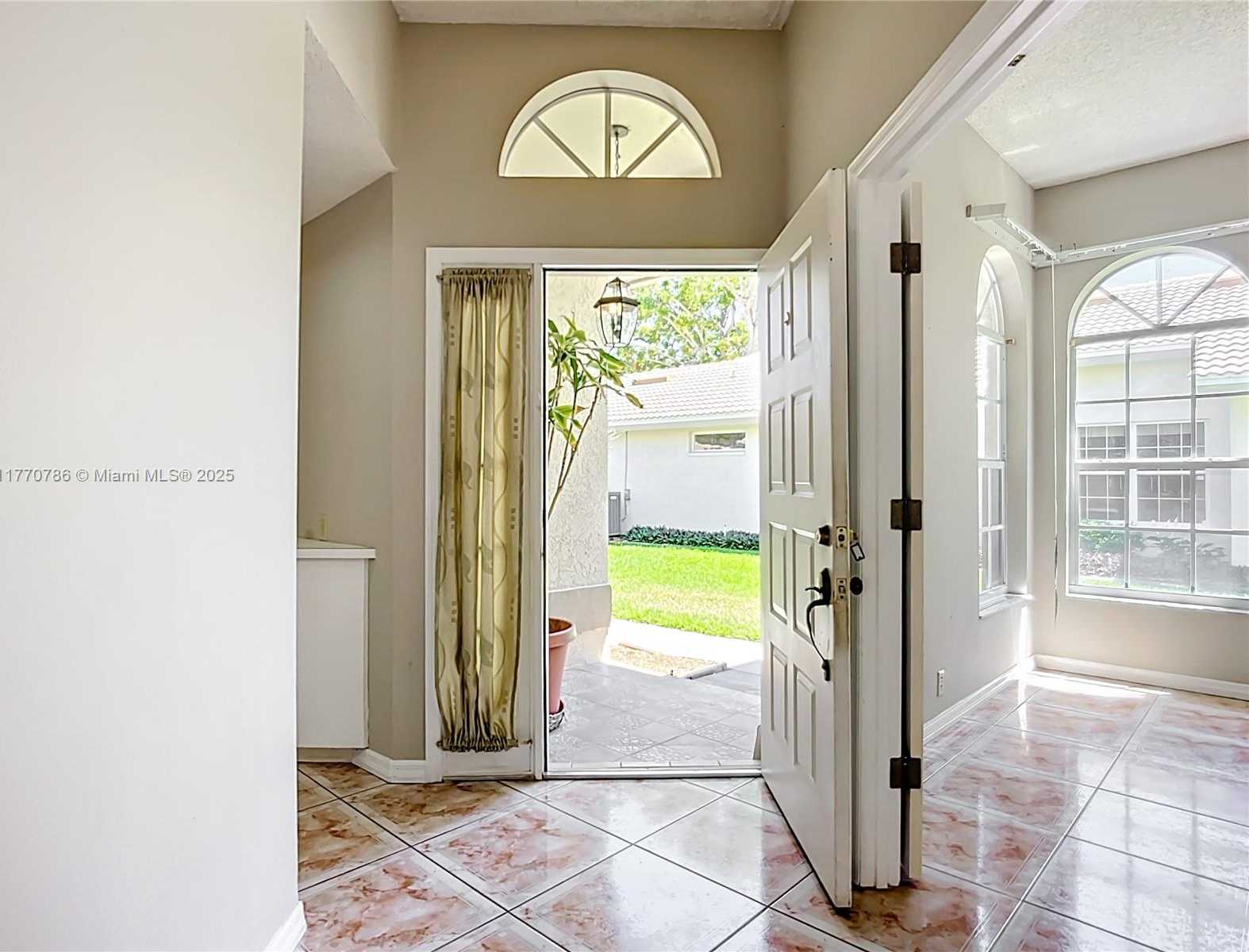 Small Image of 4738 DUNDEE DR, Bradenton Number 11