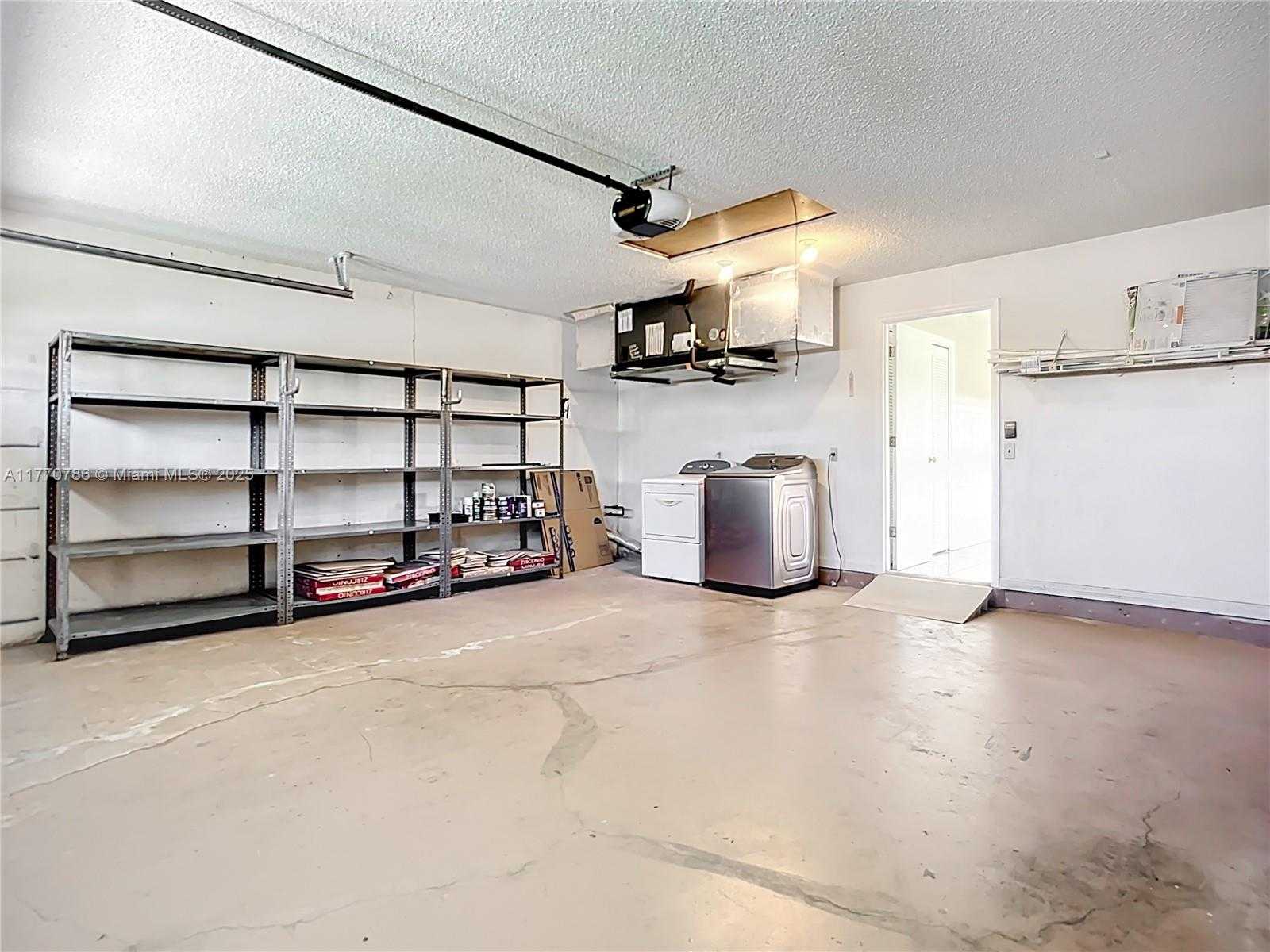Small Image of 4738 DUNDEE DR, Bradenton Number 39