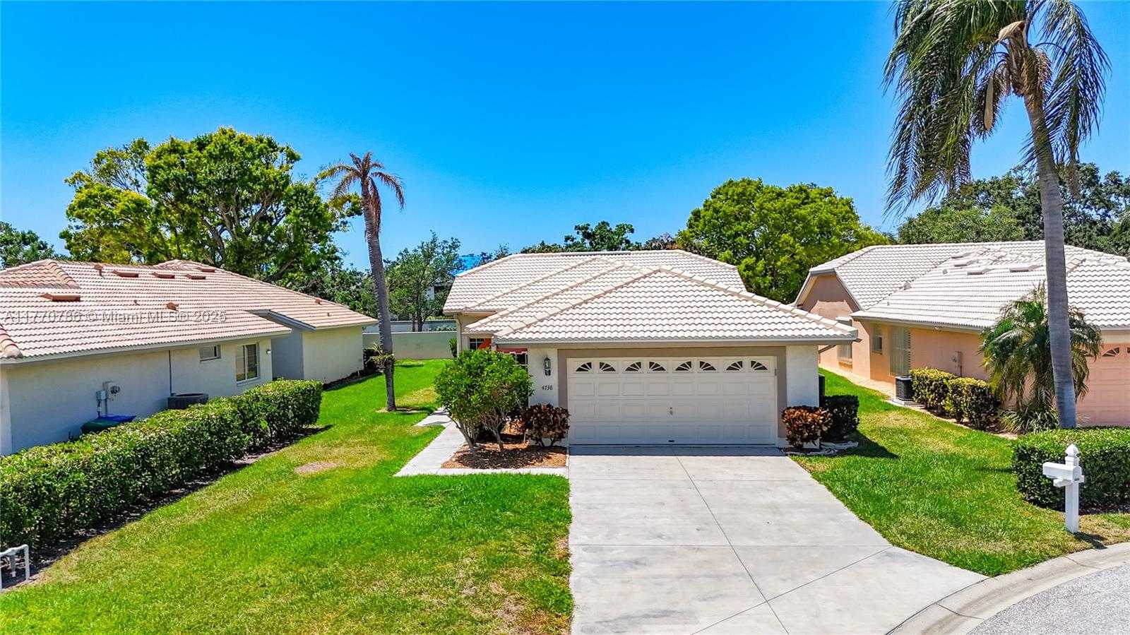 Small Image of 4738 DUNDEE DR, Bradenton Number 43