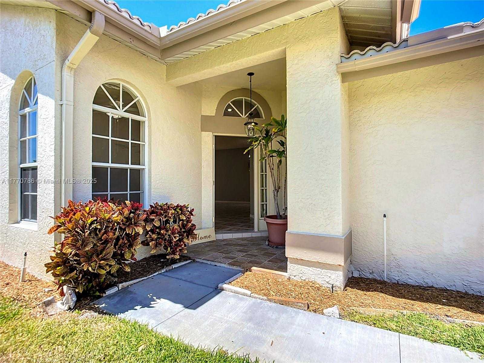 Small Image of 4738 DUNDEE DR, Bradenton Number 46