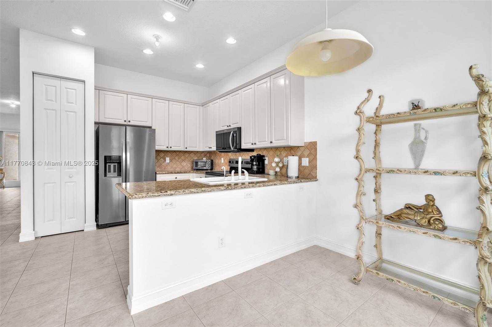 Small Image of 6843 MONTROSE WAY, Boynton Beach Number 17