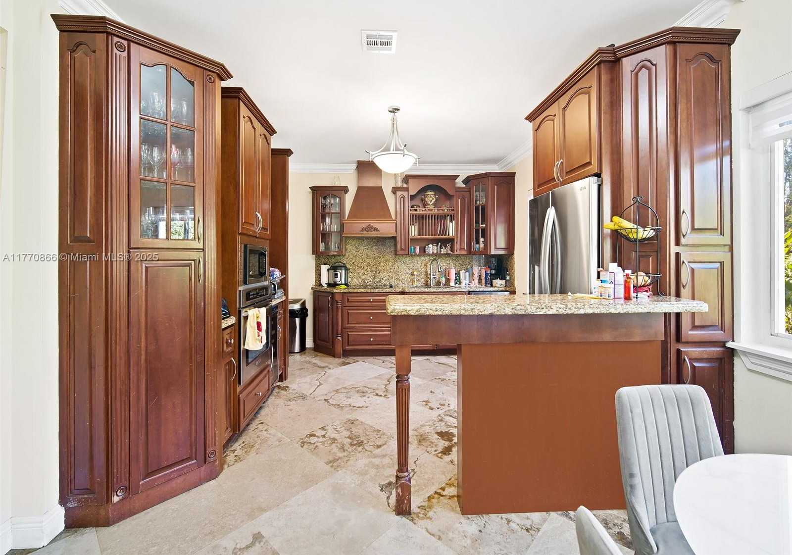 Small Image of 330 VISCAYA AVE, Coral Gables Number 7